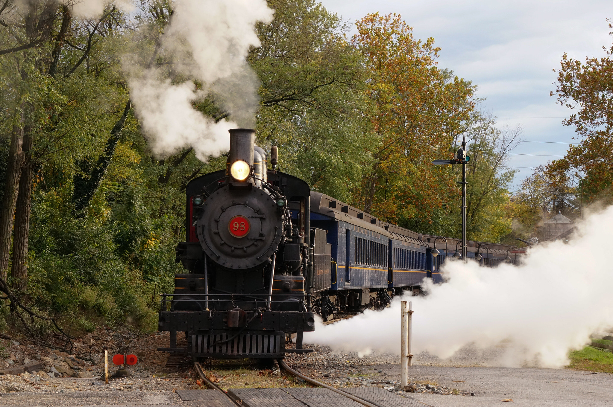 Sony Alpha NEX-5T + Sony E 55-210mm F4.5-6.3 OSS sample photo. Steam locomotive photography