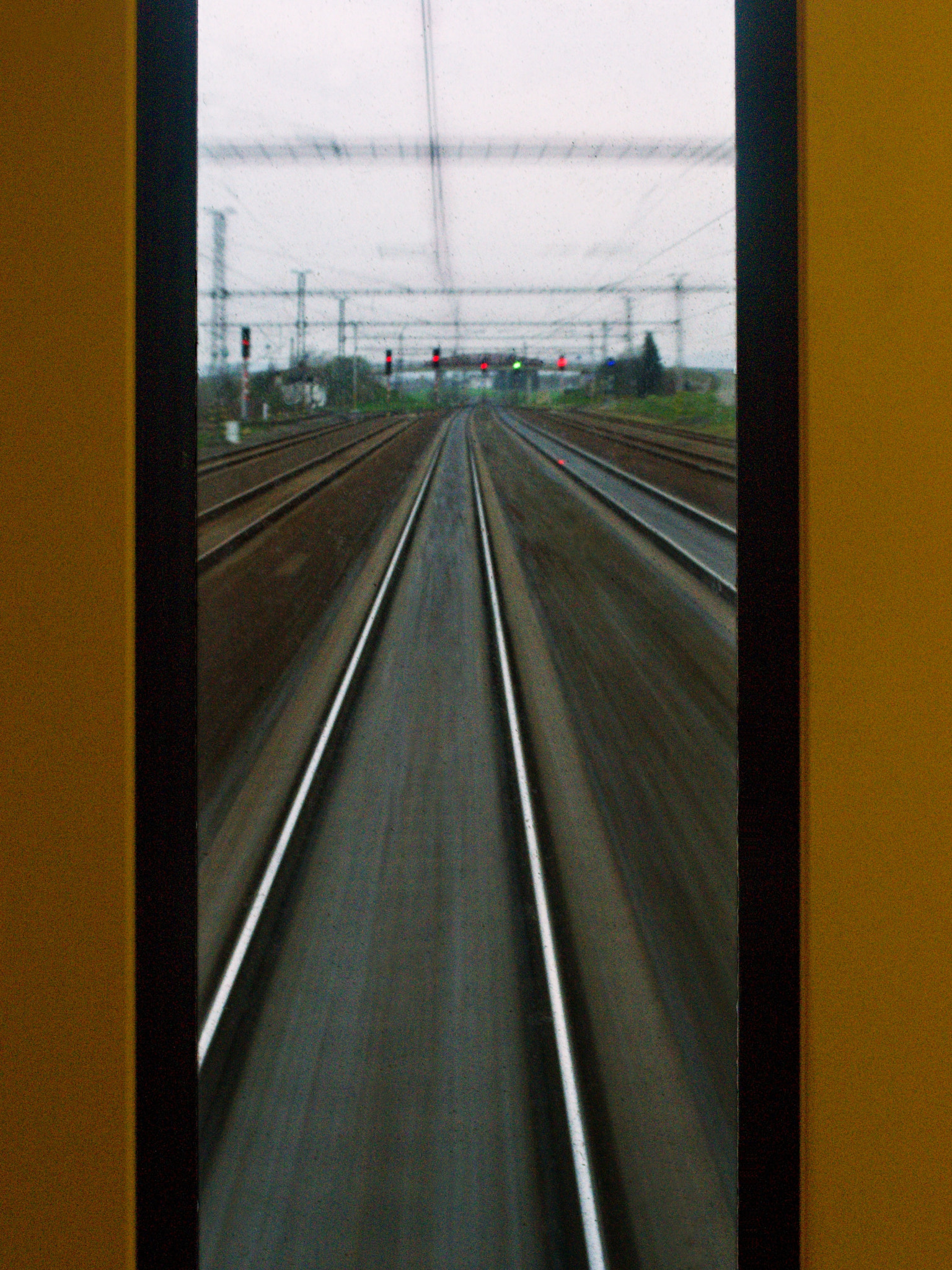 18.00 - 55.00 mm f/3.5 - 5.6 sample photo. Train photography