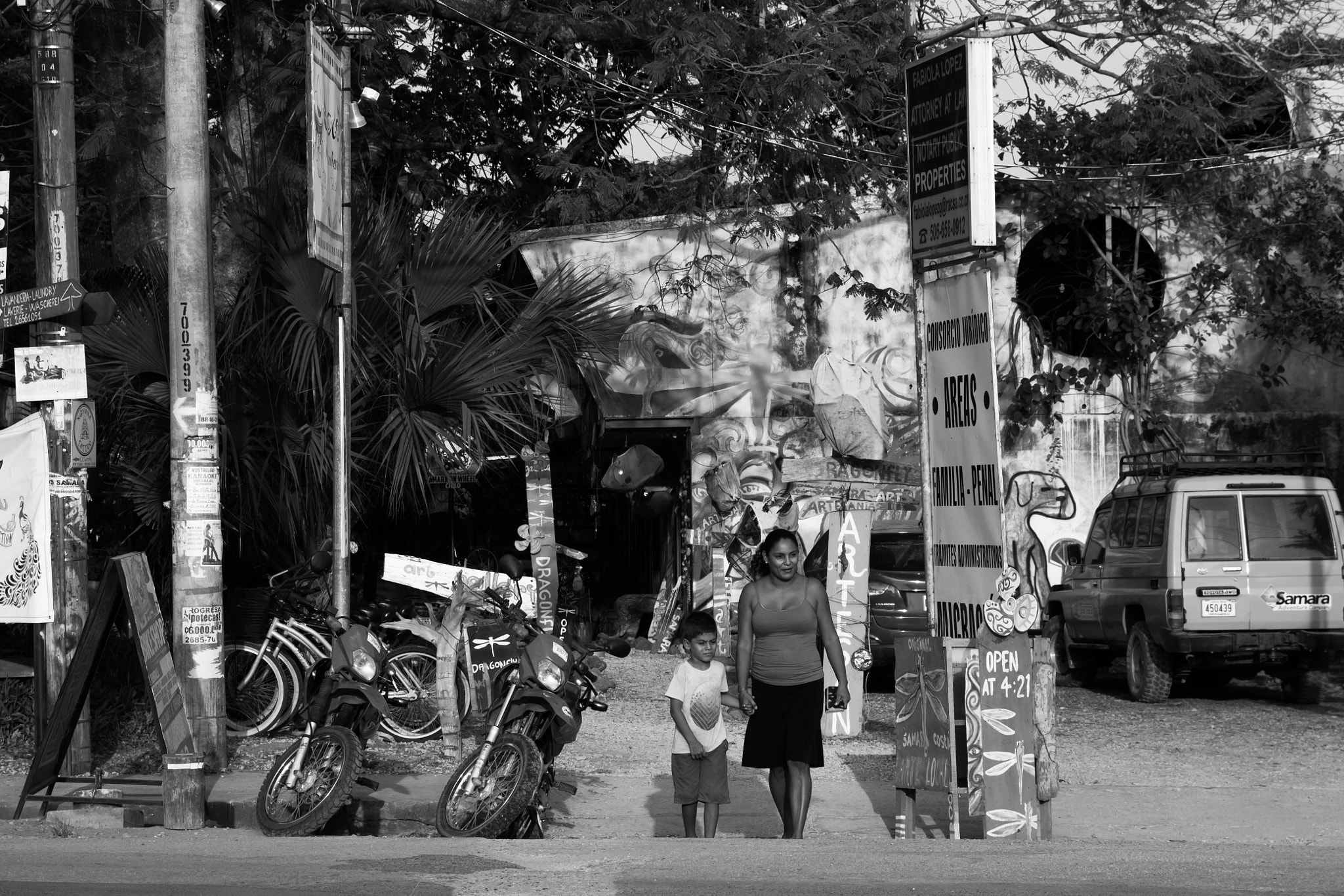 Tamron SP AF 17-50mm F2.8 XR Di II LD Aspherical (IF) sample photo. Centro de sámara, costa rica. photography