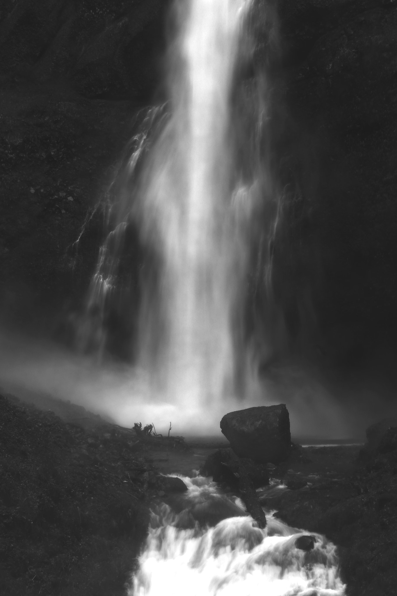 Canon EOS 650D (EOS Rebel T4i / EOS Kiss X6i) sample photo. Grey falls photography