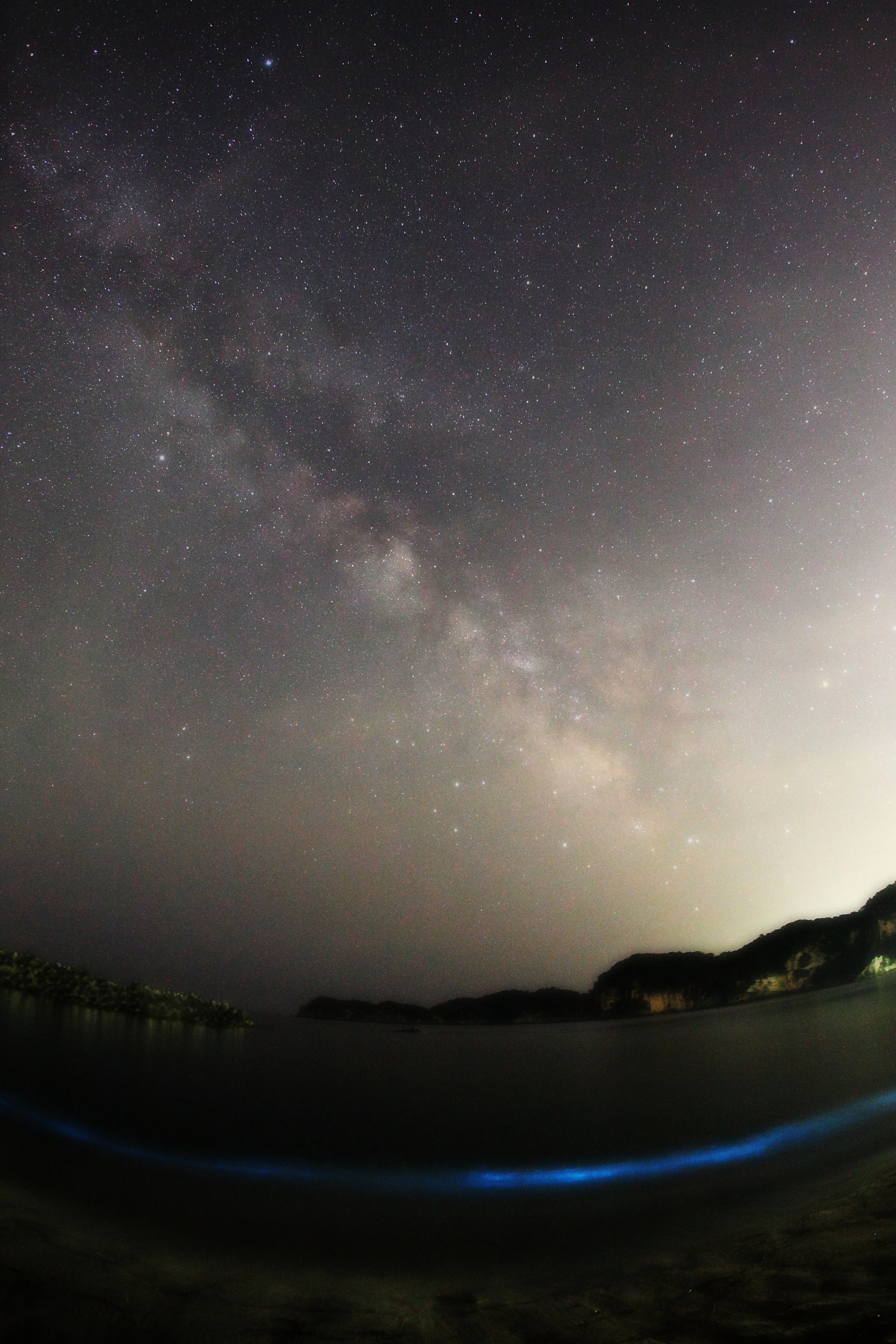 Canon 15mm sample photo. Noctiluca and galaxy photography