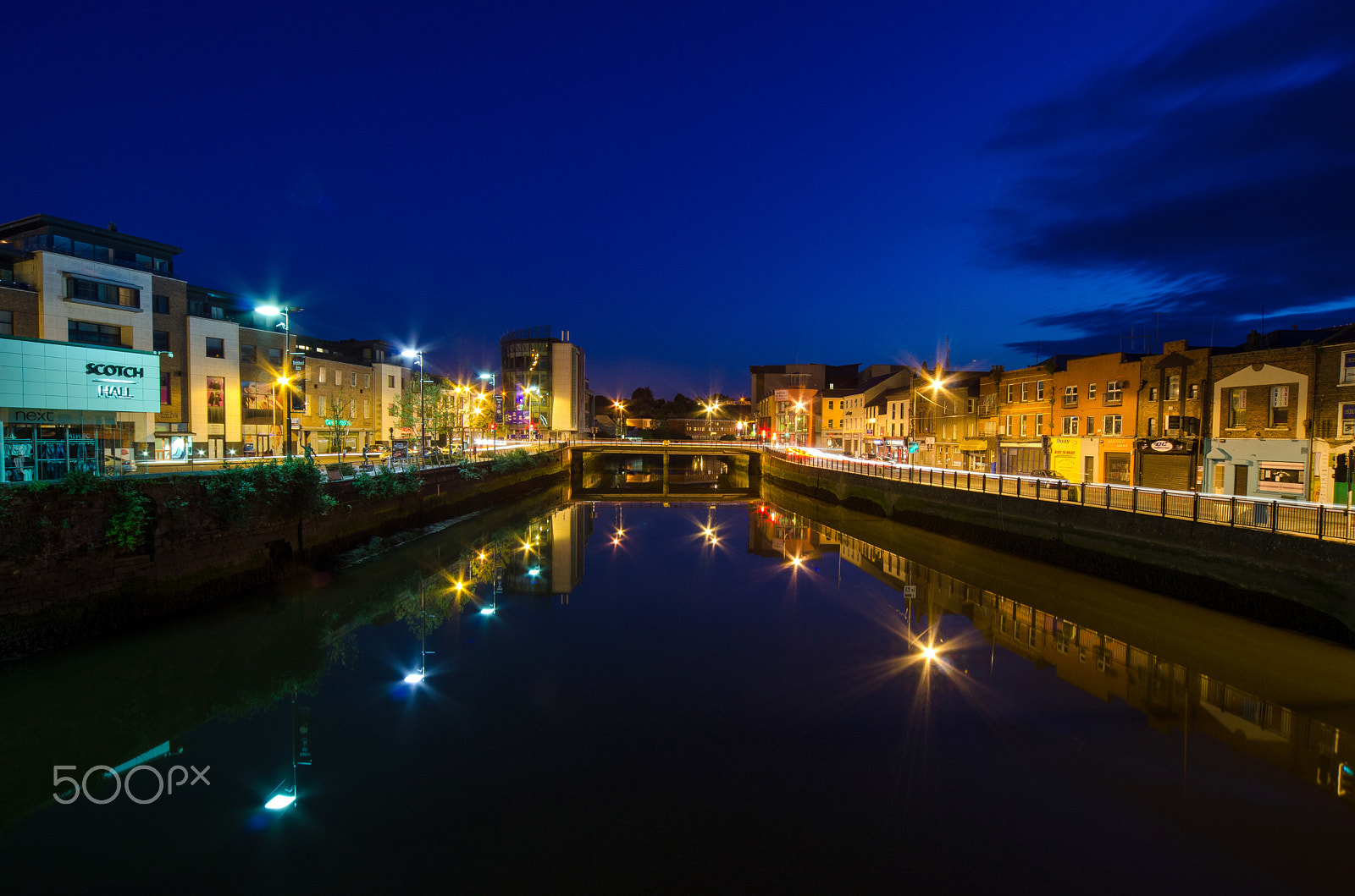 Nikon D7000 + Sigma 12-24mm F4.5-5.6 EX DG Aspherical HSM sample photo. Blue hour over the boyne in drogheda photography