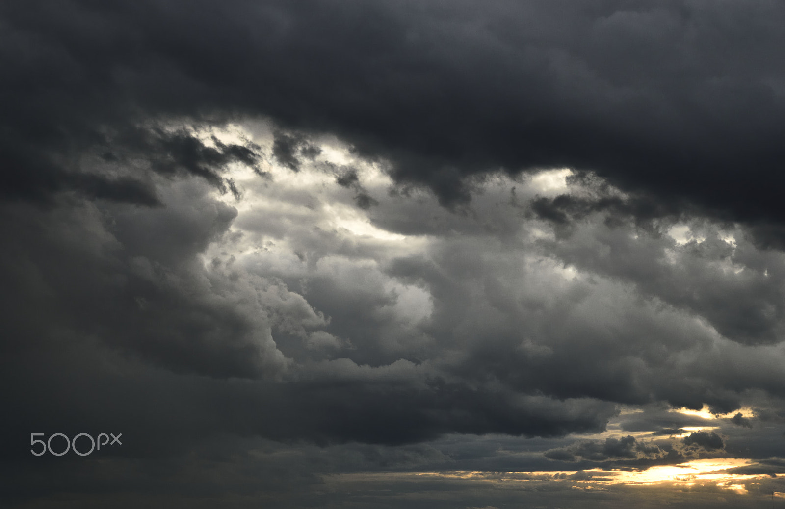 Nikon D3200 + Sigma 18-50mm F2.8 EX DC Macro sample photo. Storm sky photography