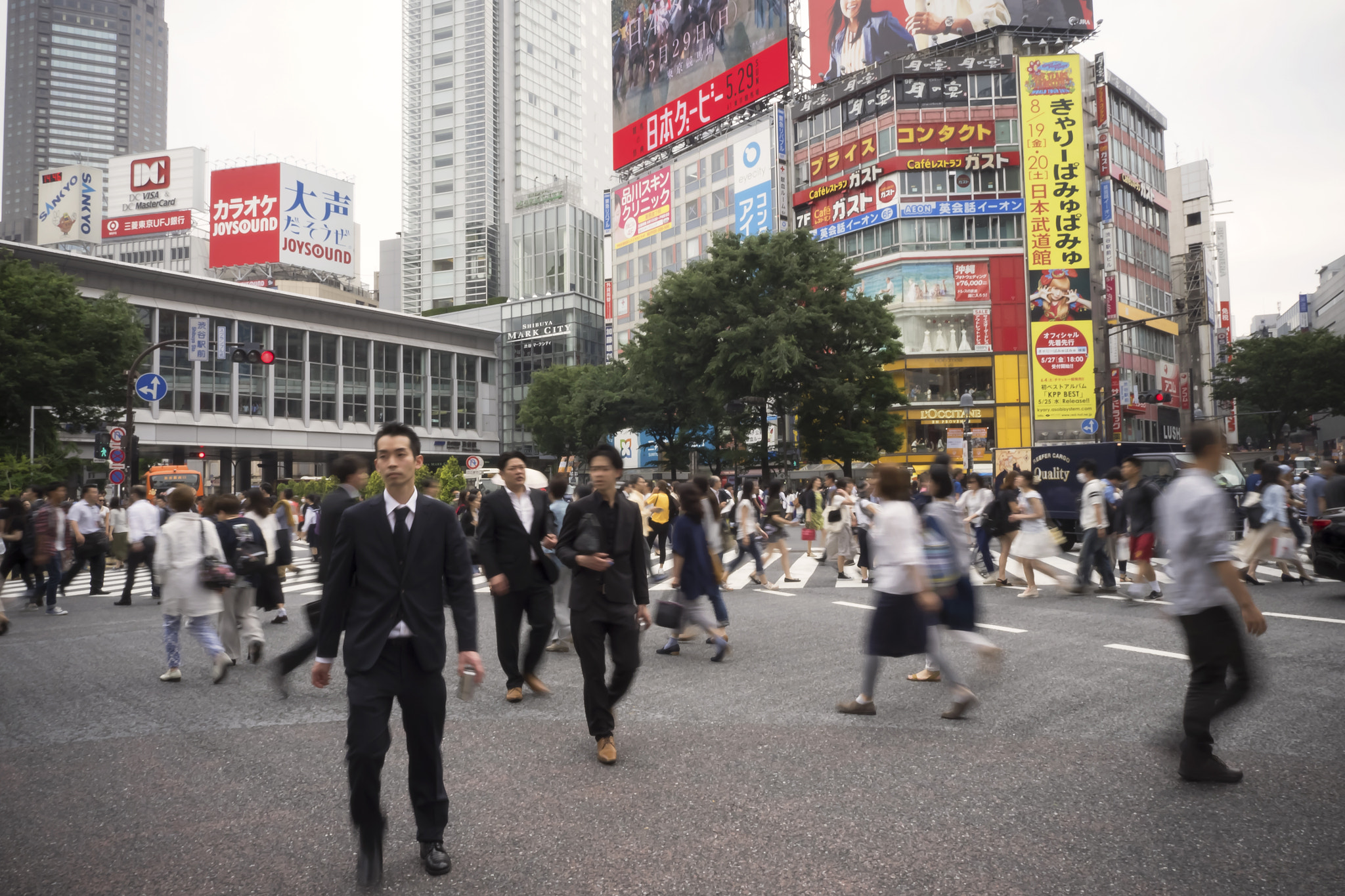 Olympus OM-D E-M5 II + OLYMPUS M.12mm F2.0 sample photo. Tokyo way of life photography