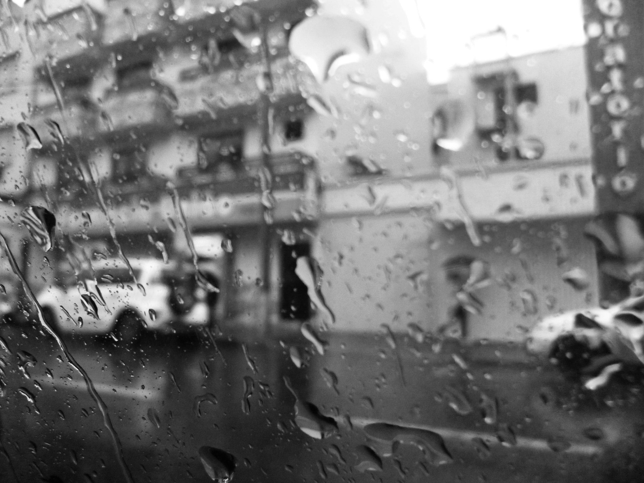 Panasonic DMC-FH2 sample photo. Rainy perspective photography