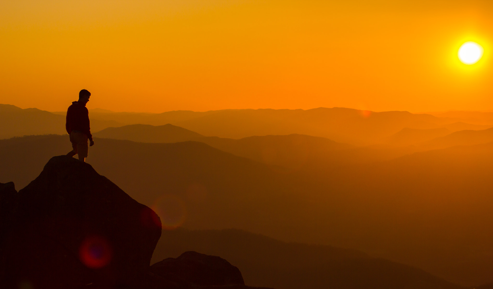 Canon EOS 550D (EOS Rebel T2i / EOS Kiss X4) sample photo. Sunset over sharp top photography