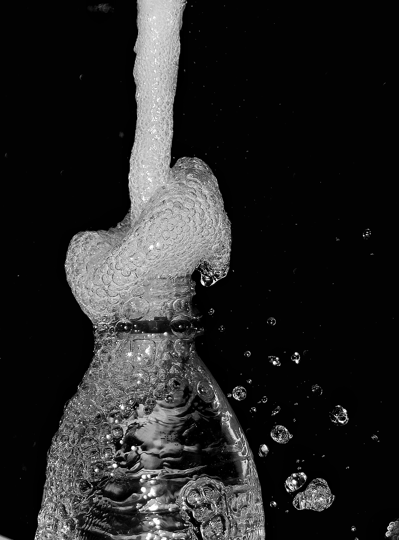 Samsung NX200 sample photo. Strong water photography