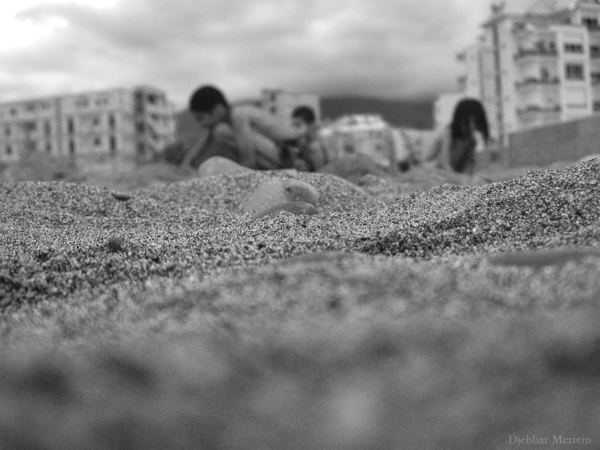 CASIO EX-Z1050 sample photo. Moon child photography