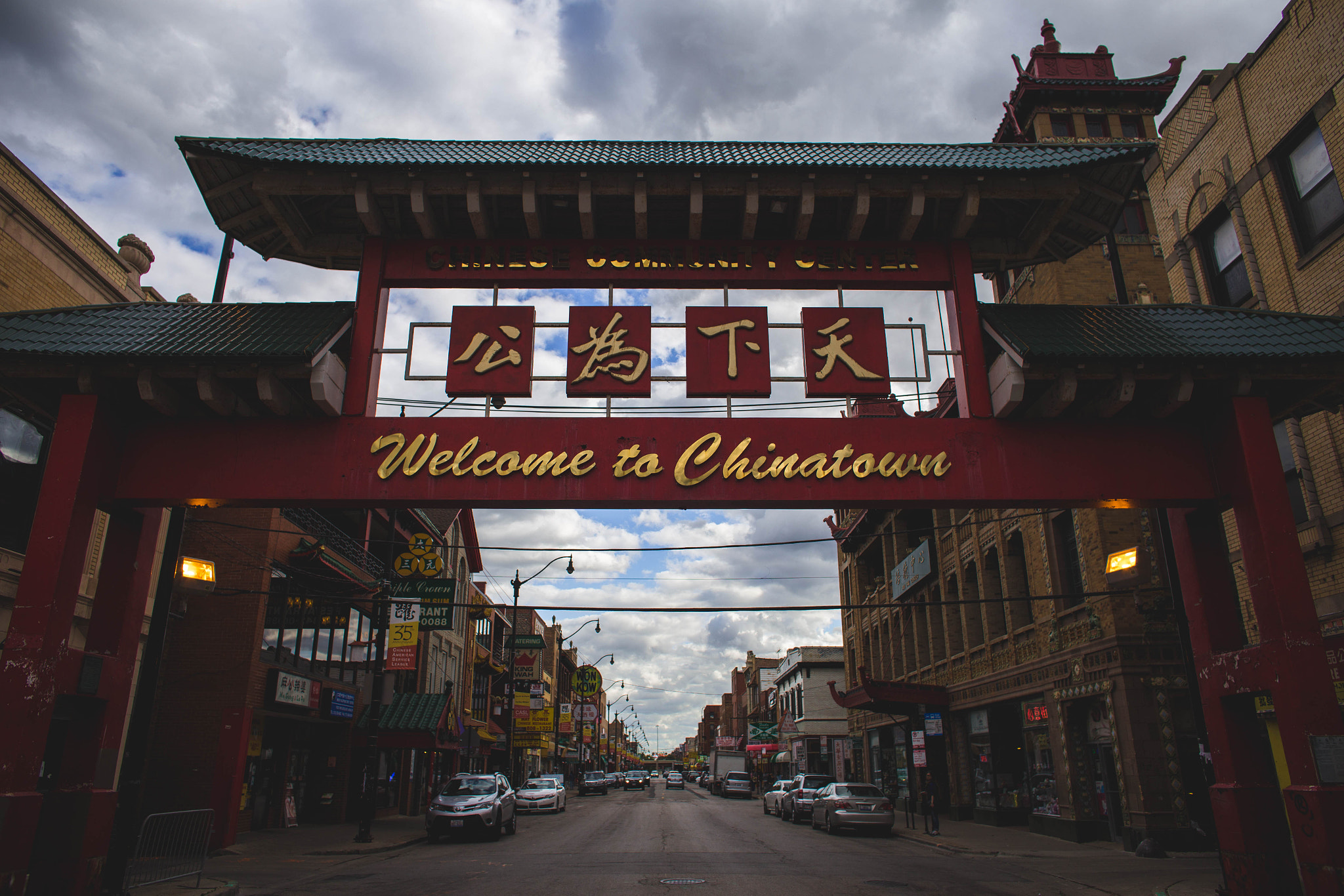 Canon EOS 6D + Canon EF 24mm f/1.4L sample photo. Welcome to chinatown photography