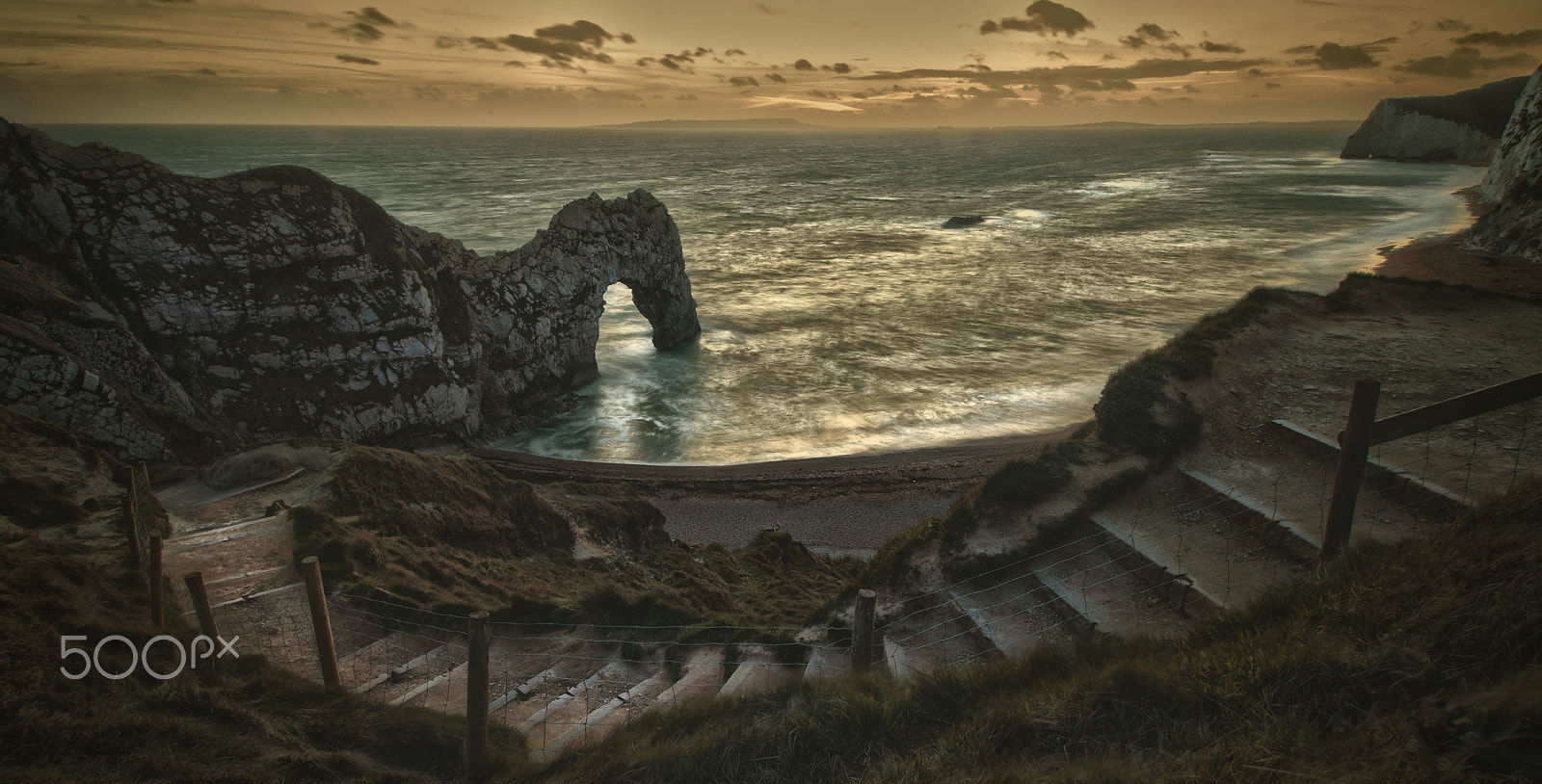 Sigma 17-35mm f/2.8-4 EX DG Aspherical HSM sample photo. Durdle door at dusk photography