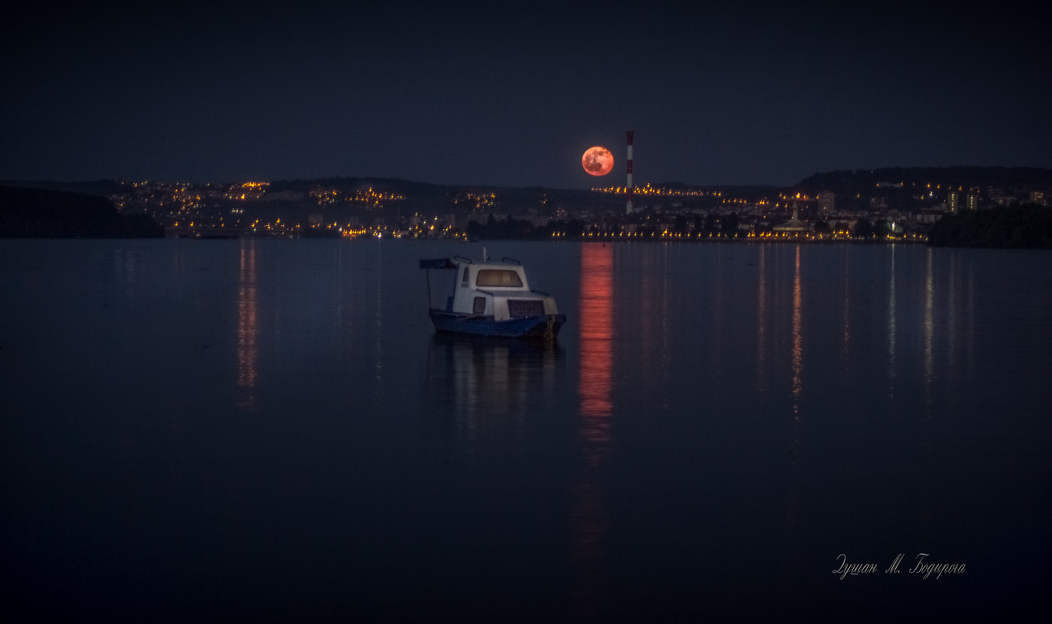 Canon EF 28-80mm f/3.5-5.6 sample photo. Full moon photography