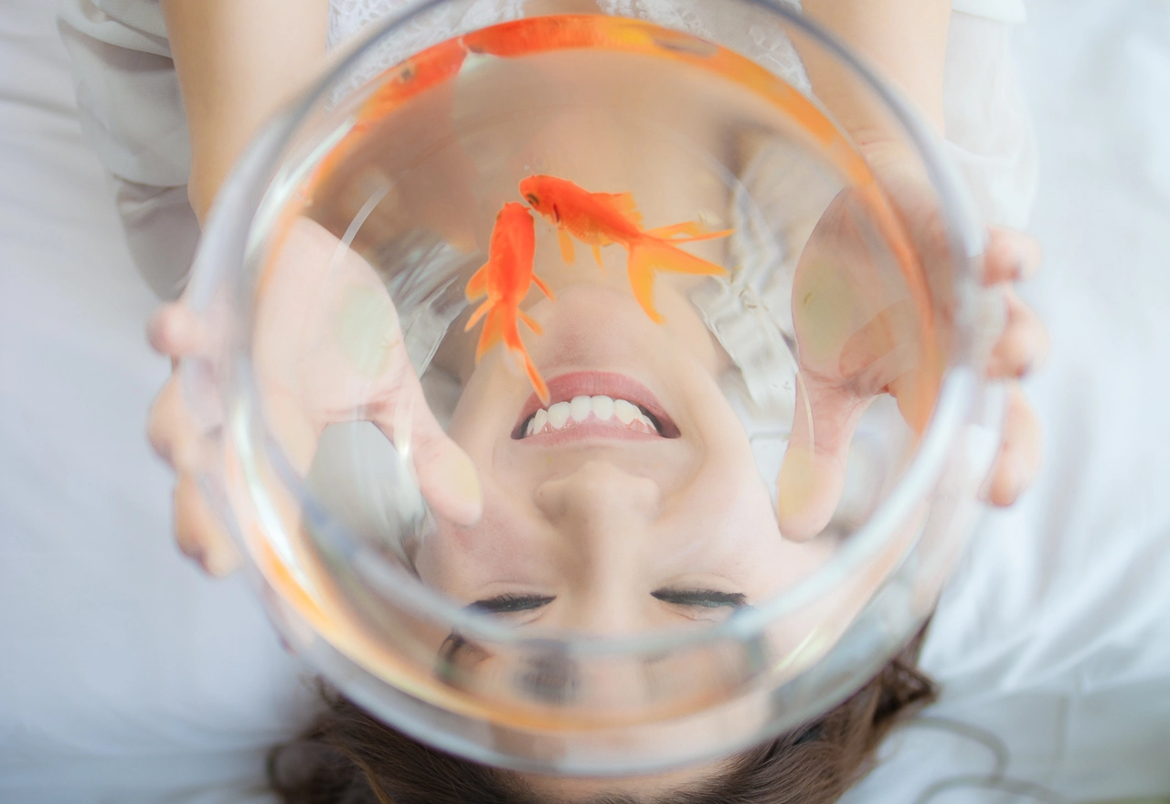 Tamron SP 35mm F1.8 Di VC USD sample photo. Fish and girl photography