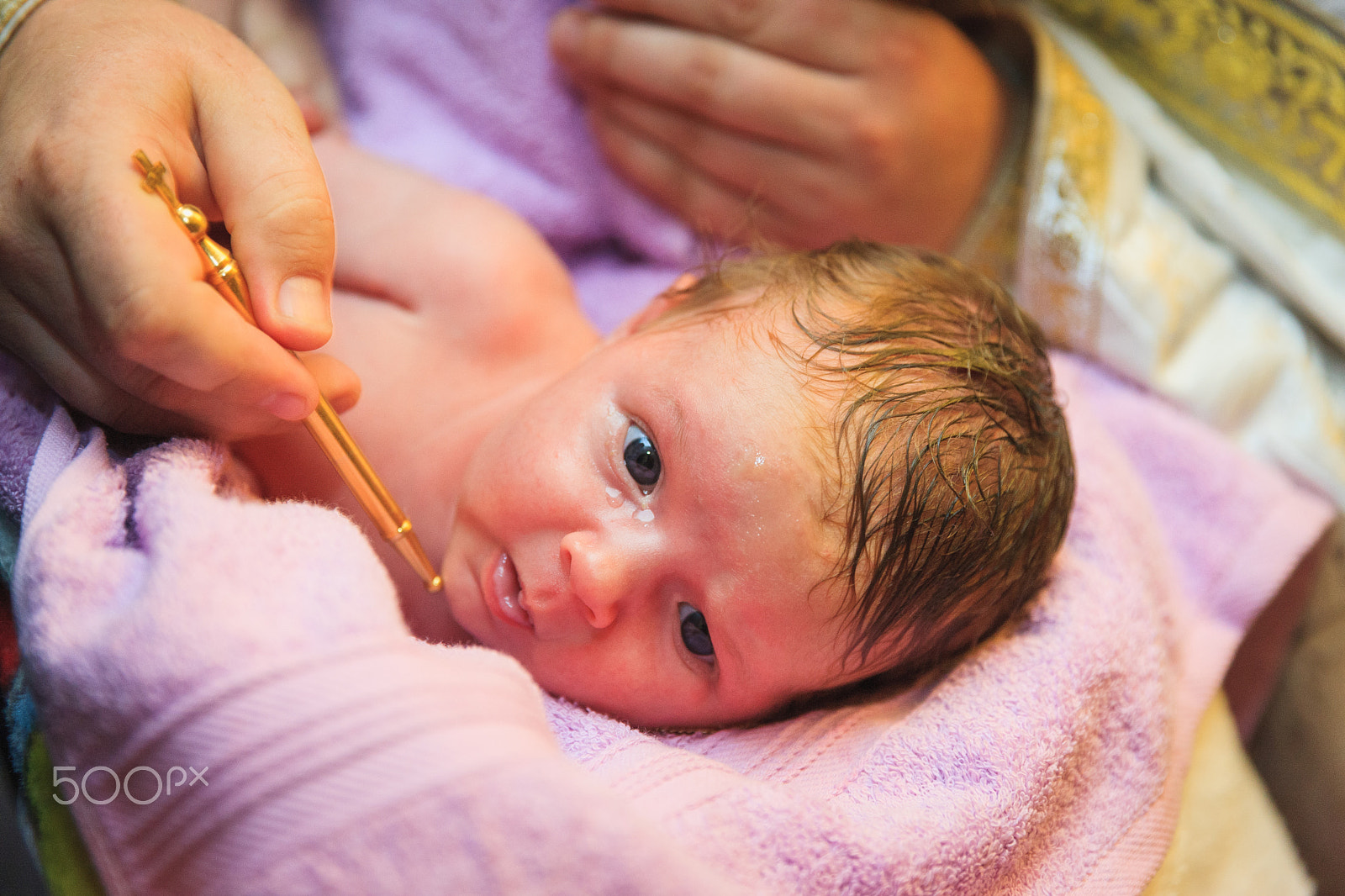 Canon EOS-1Ds Mark III sample photo. Newborn baby looking into camera photography