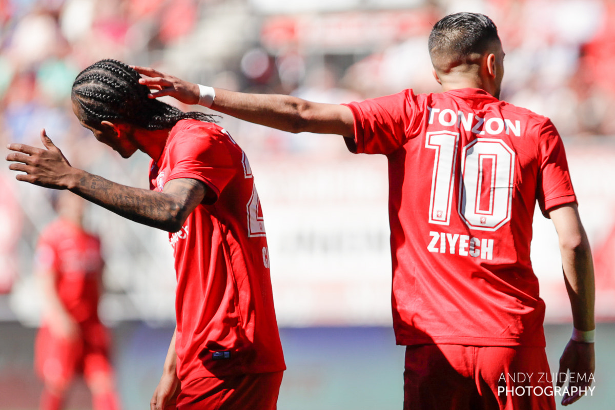 Canon EF 300mm F2.8L IS USM sample photo. Fc twente - vitesse photography