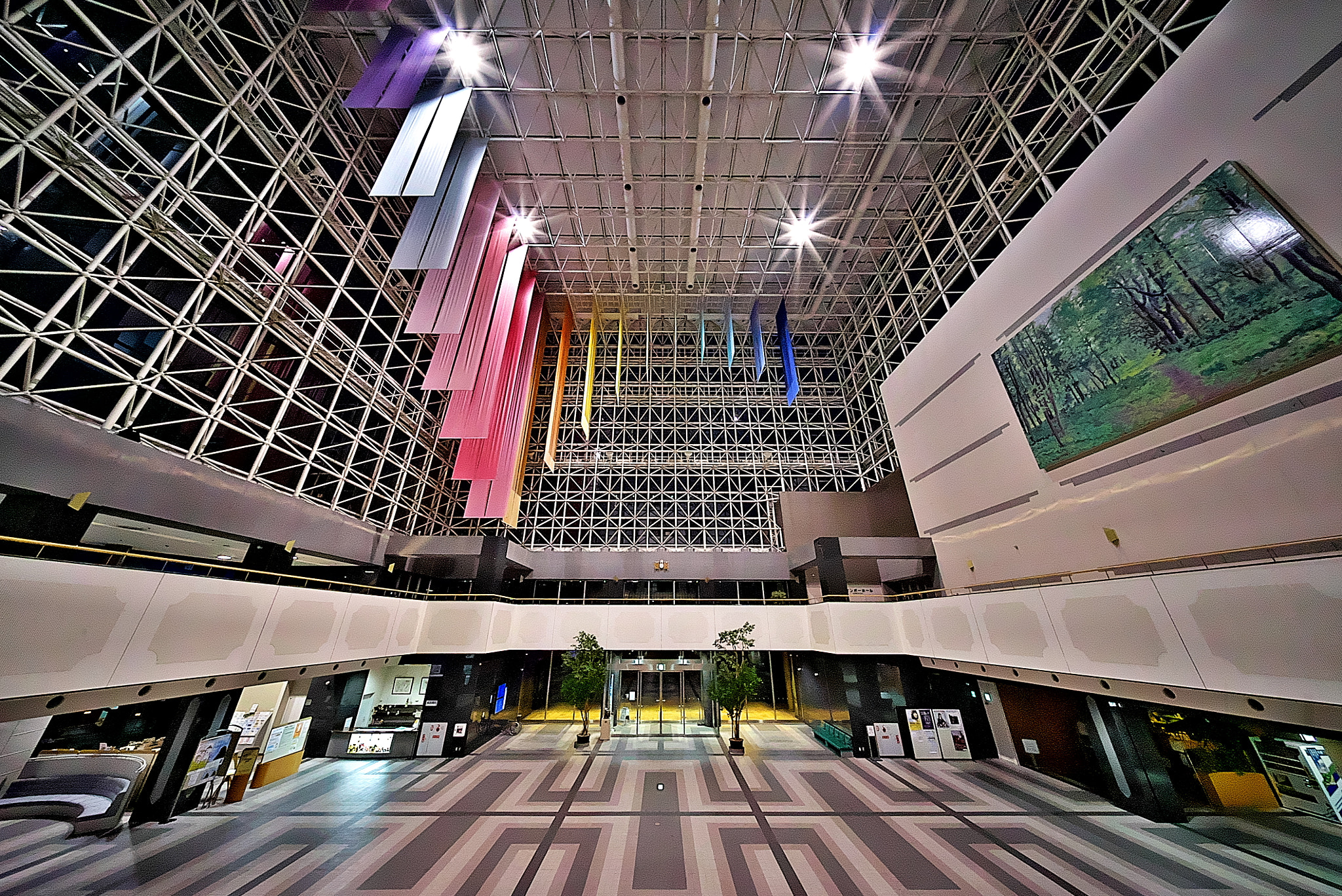 E 10mm F5.6 sample photo. Try heliar-hyper wide photography