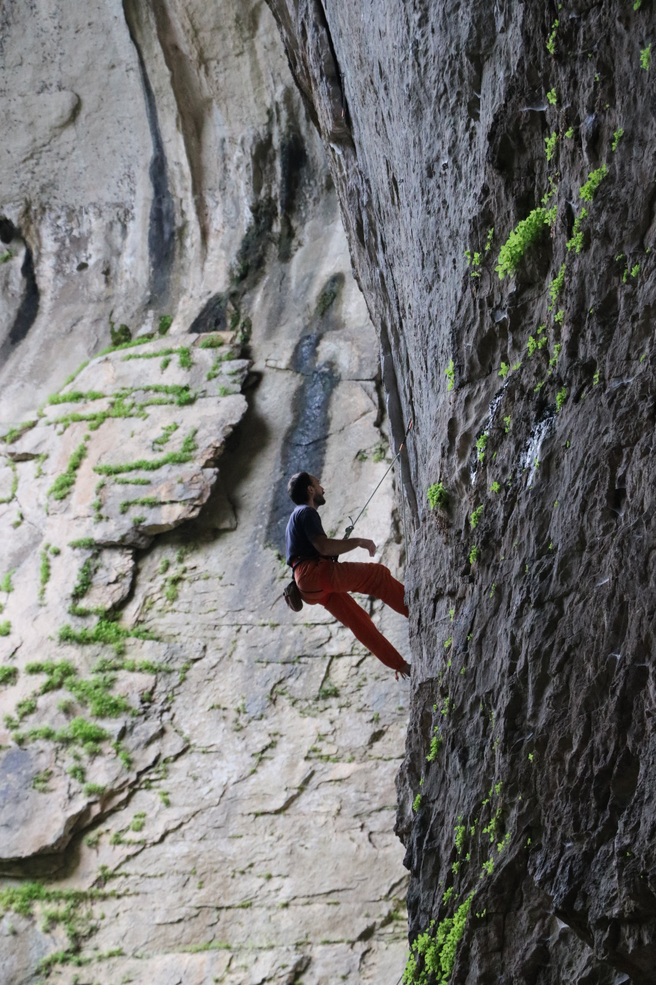 Canon EOS 750D (EOS Rebel T6i / EOS Kiss X8i) sample photo. Cave prohodna  photography