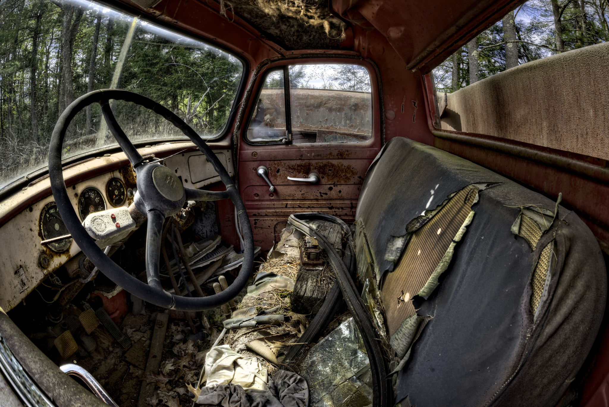 Nikon D810 + Sigma 15mm F2.8 EX DG Diagonal Fisheye sample photo. Faded americana photography