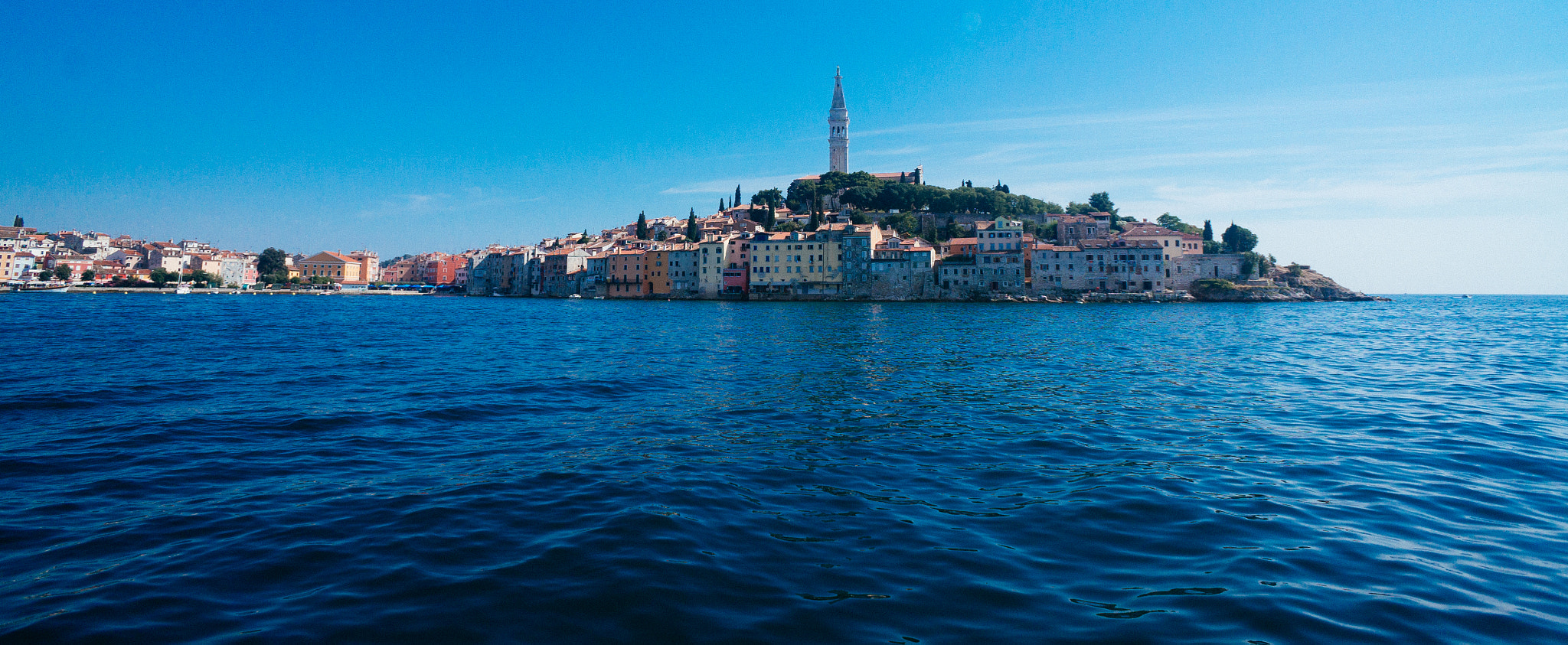 Sony Alpha NEX-5R + Sony E 16mm F2.8 sample photo. Rovinj photography
