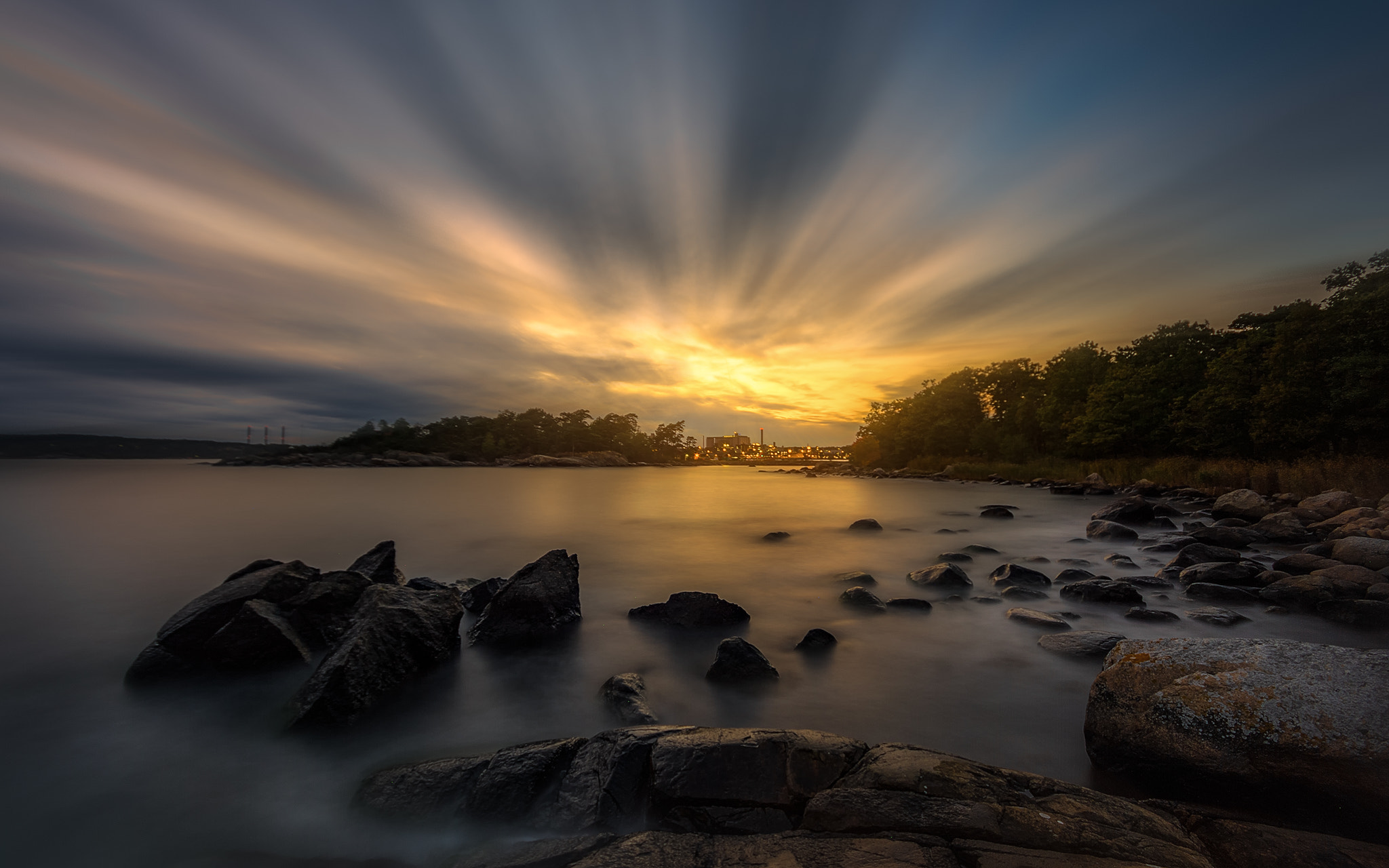 Canon EOS 6D + Sigma 10-20mm F4-5.6 EX DC HSM sample photo. Late night sunset at karlshamn photography