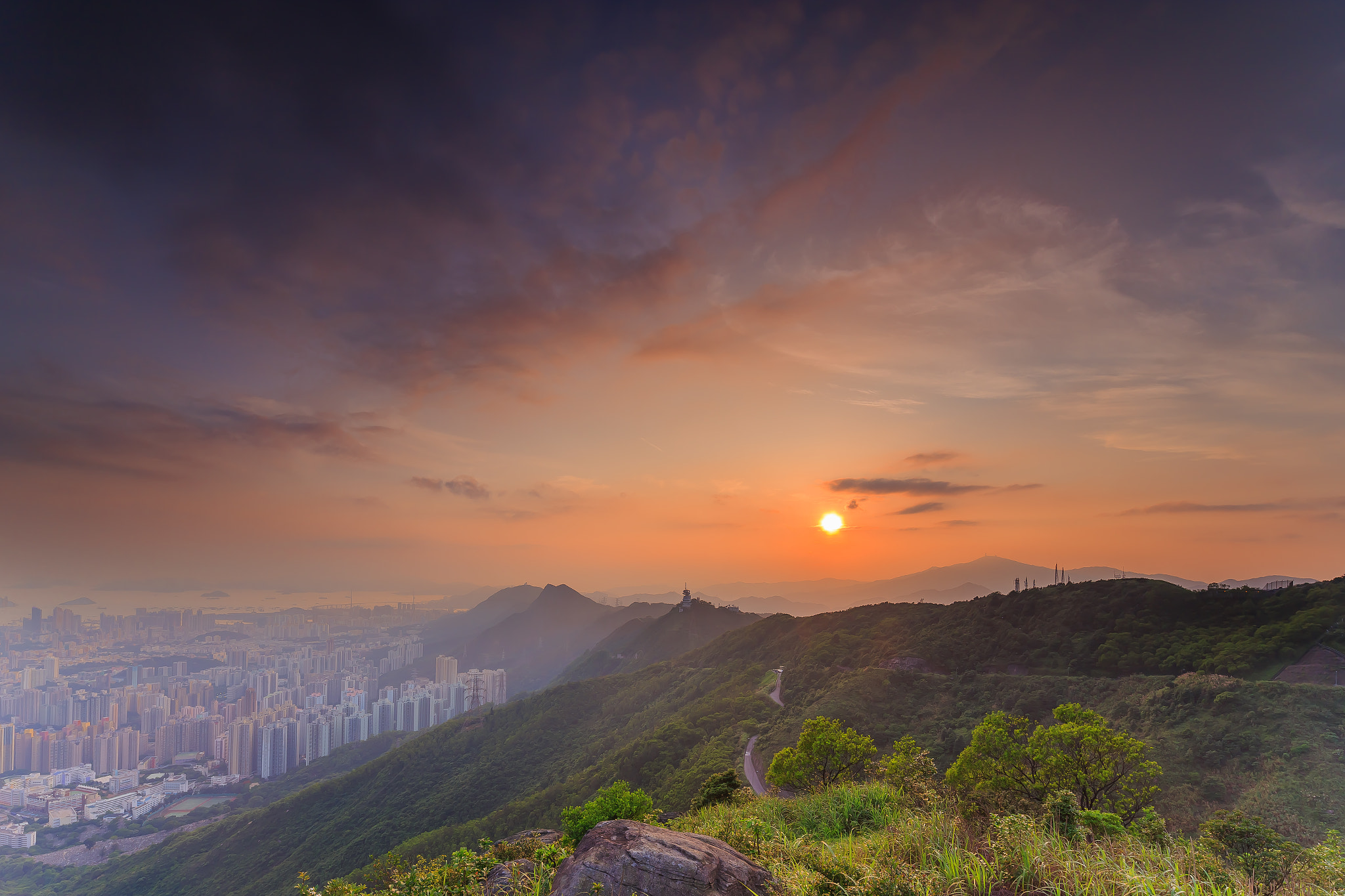 Canon TS-E 17mm F4L Tilt-Shift sample photo. Sunset of kowloon peak in hong kong 飛鵝落日 photography