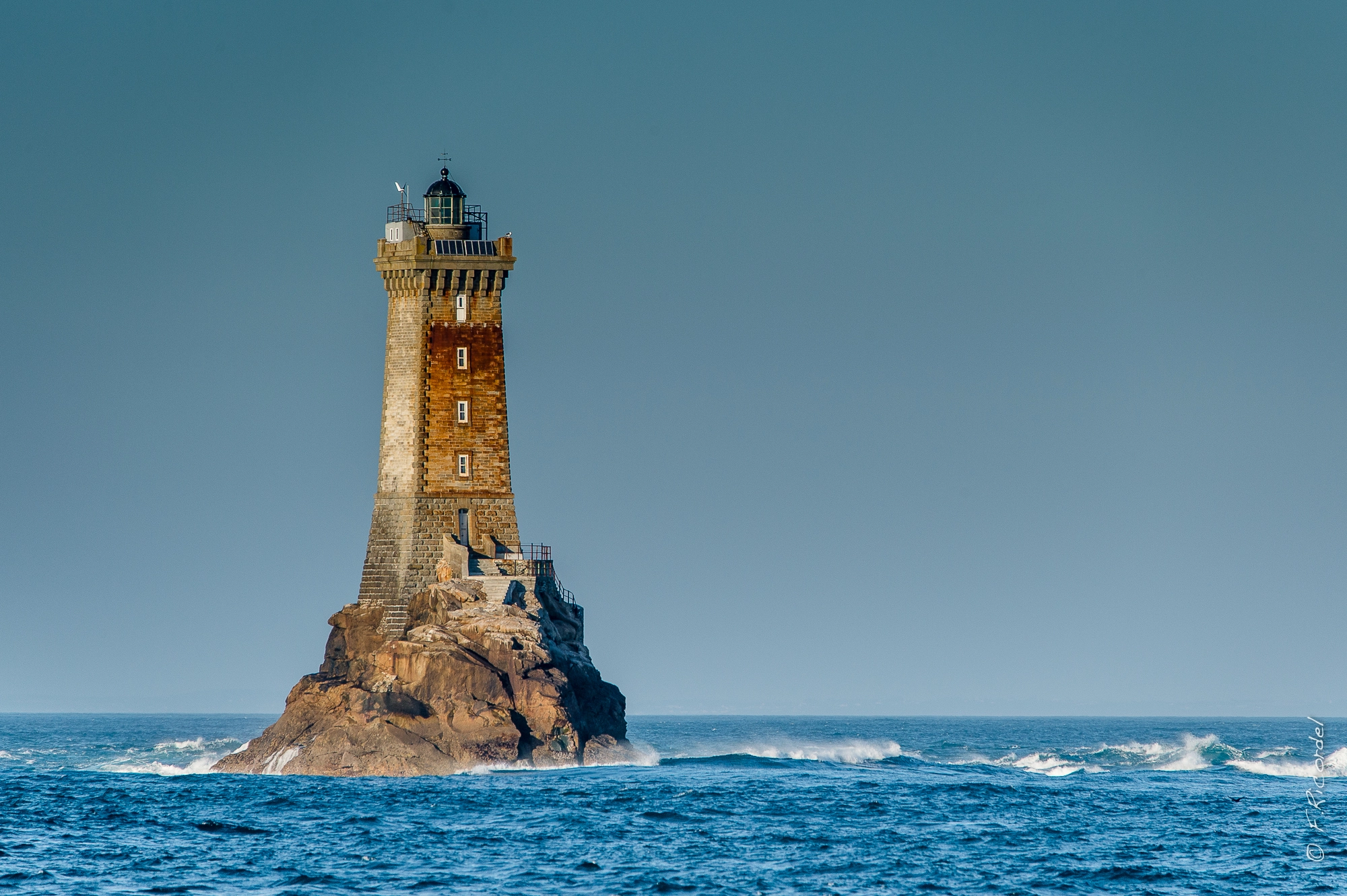 Sigma 120-400mm F4.5-5.6 DG OS HSM sample photo. Le phare de la vieille photography