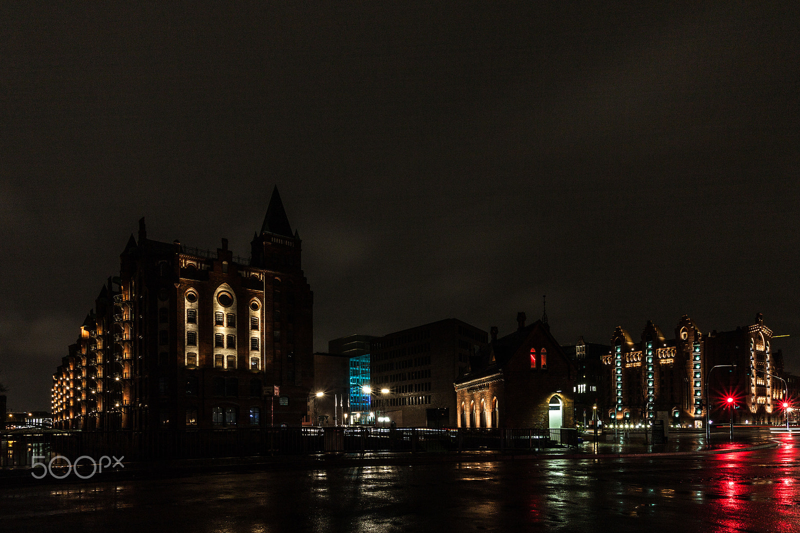 Canon EOS 50D + Sigma 10-20mm F3.5 EX DC HSM sample photo. Hamburg old harbour photography