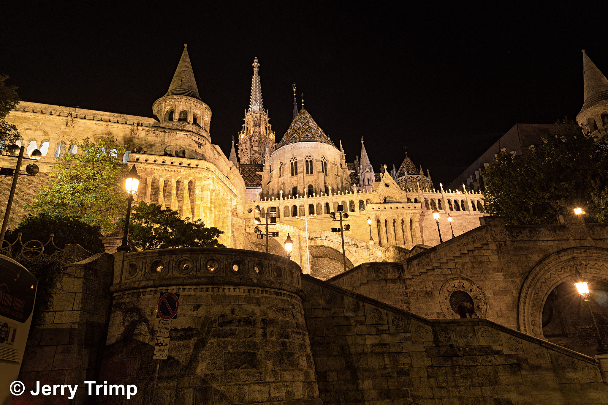 Sony SLT-A58 + Sigma 18-200mm F3.5-6.3 DC sample photo. Castle hill at night, budapest photography