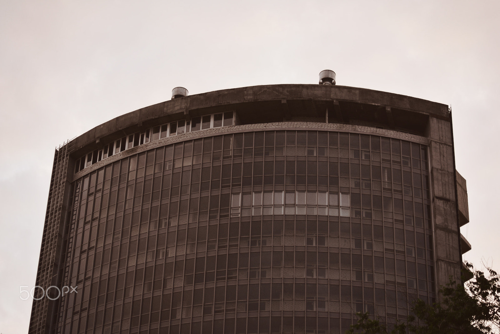 AF Zoom-Nikkor 28-70mm f/3.5-4.5D sample photo. Block photography