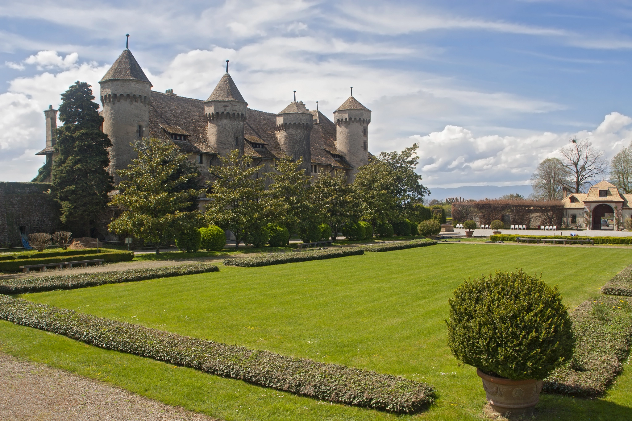 Canon EF 20-35mm F3.5-4.5 USM sample photo. Château de ripaille (thonon-les-bains) photography