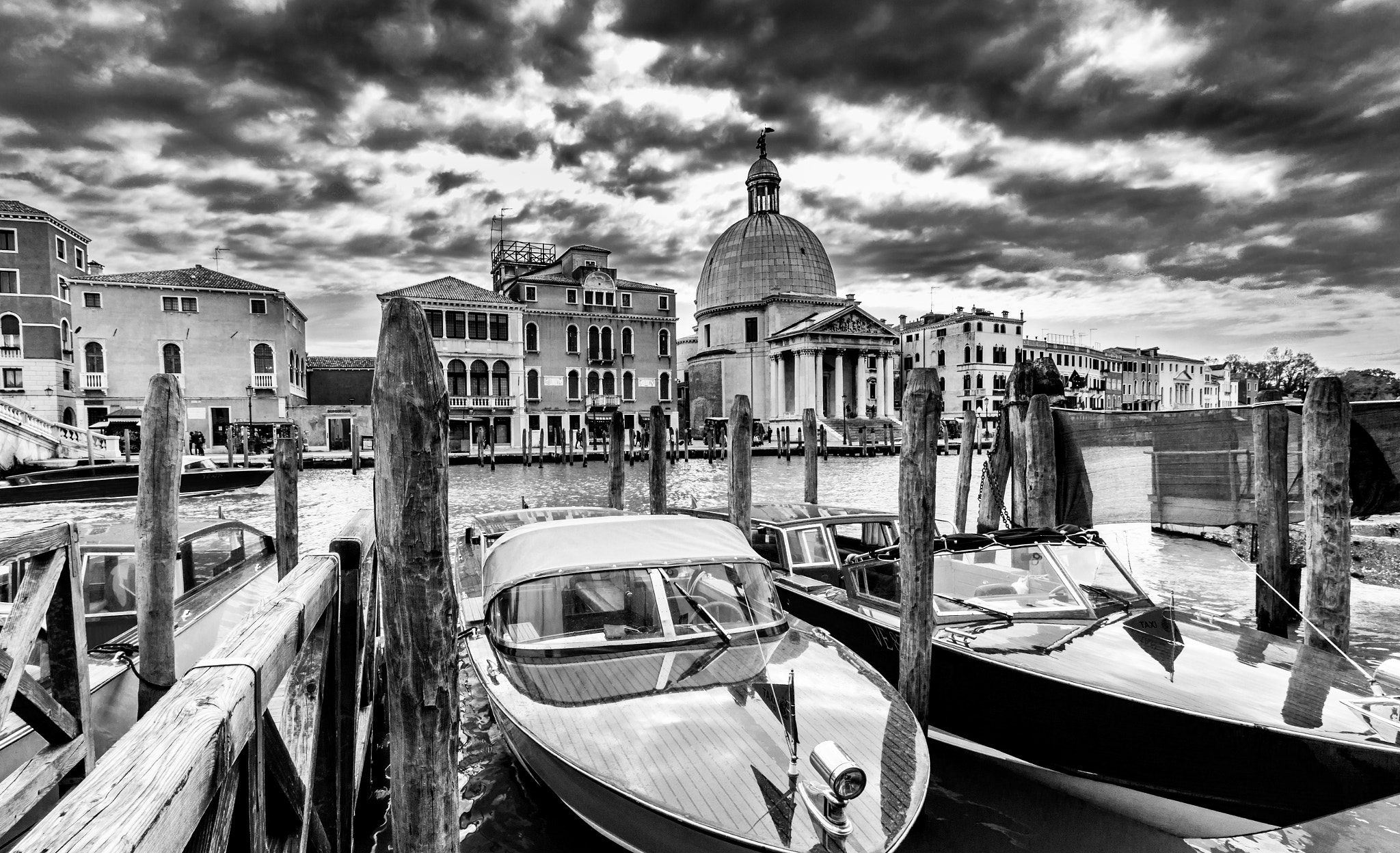 Canon EF-S 10-18mm F4.5–5.6 IS STM sample photo. Venezia photography