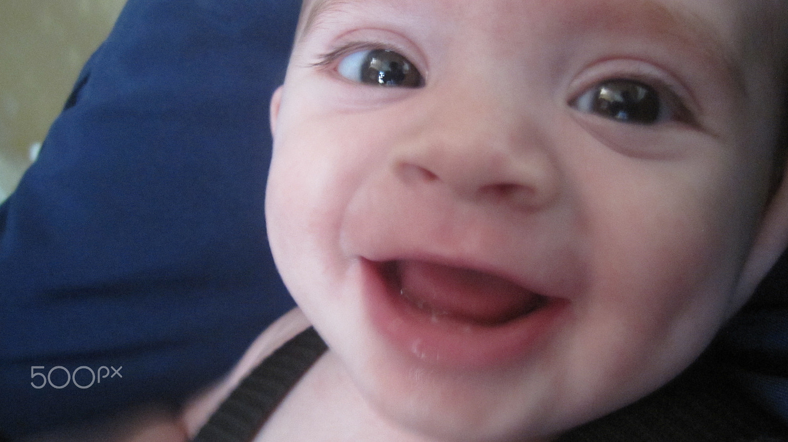 Canon PowerShot SD960 IS (Digital IXUS 110 IS / IXY Digital 510 IS) sample photo. Baby happy photography
