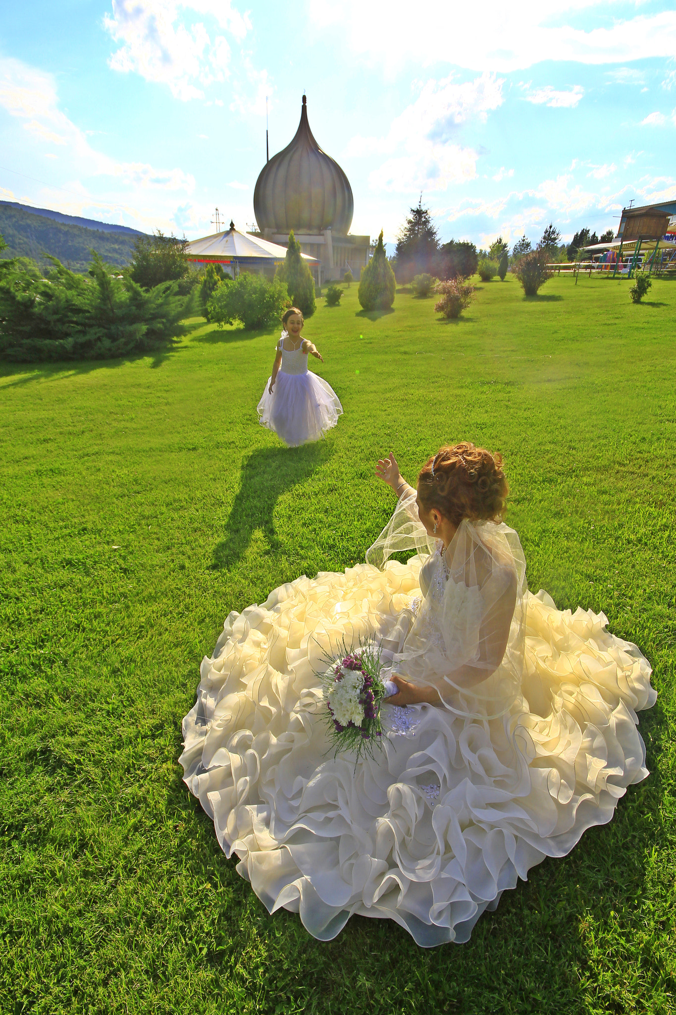 Sigma 10-20mm F4-5.6 EX DC HSM sample photo. Women photography