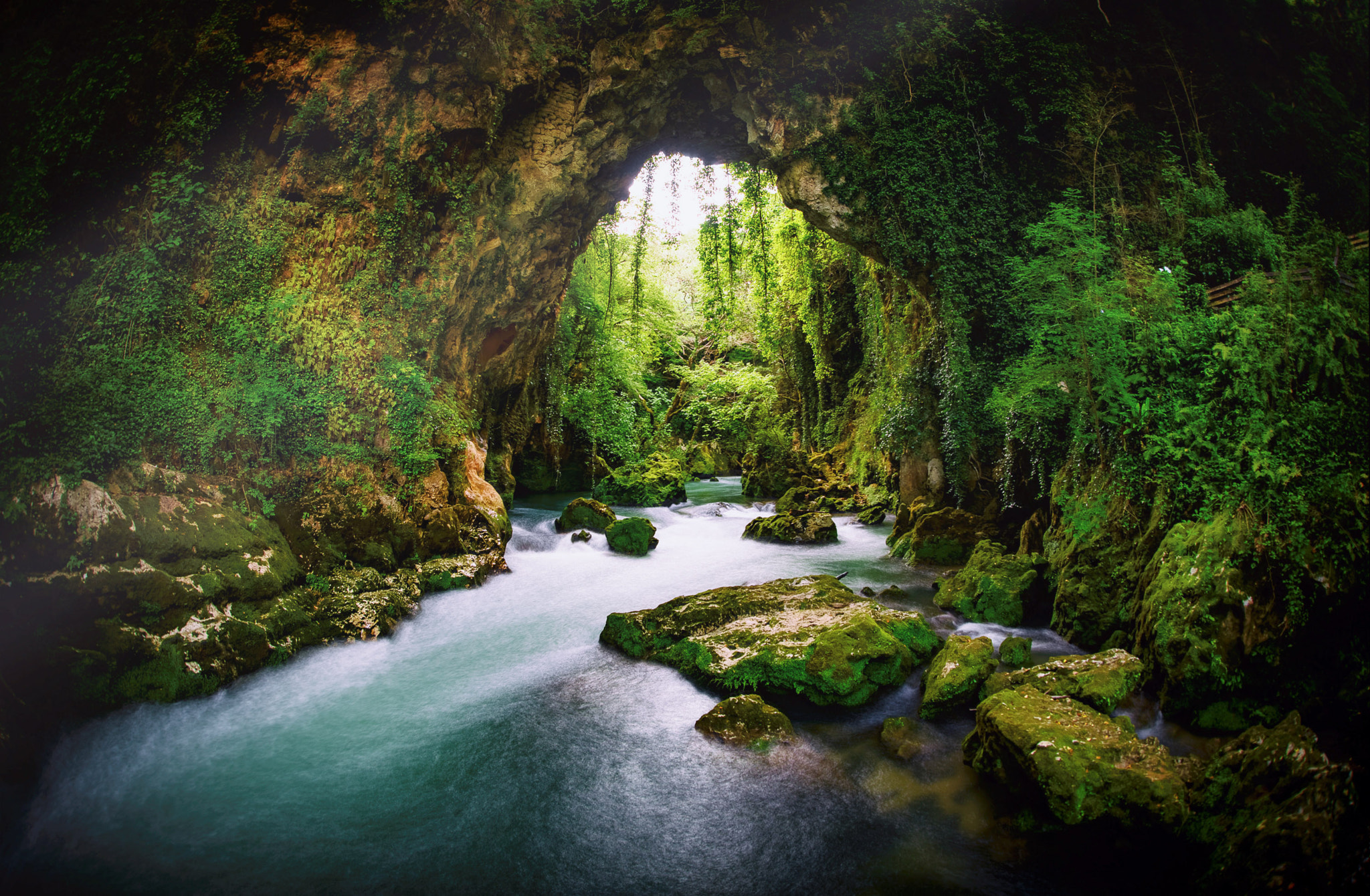 Sigma 15mm F2.8 EX DG Diagonal Fisheye sample photo. Theogefyro - bridge of god photography