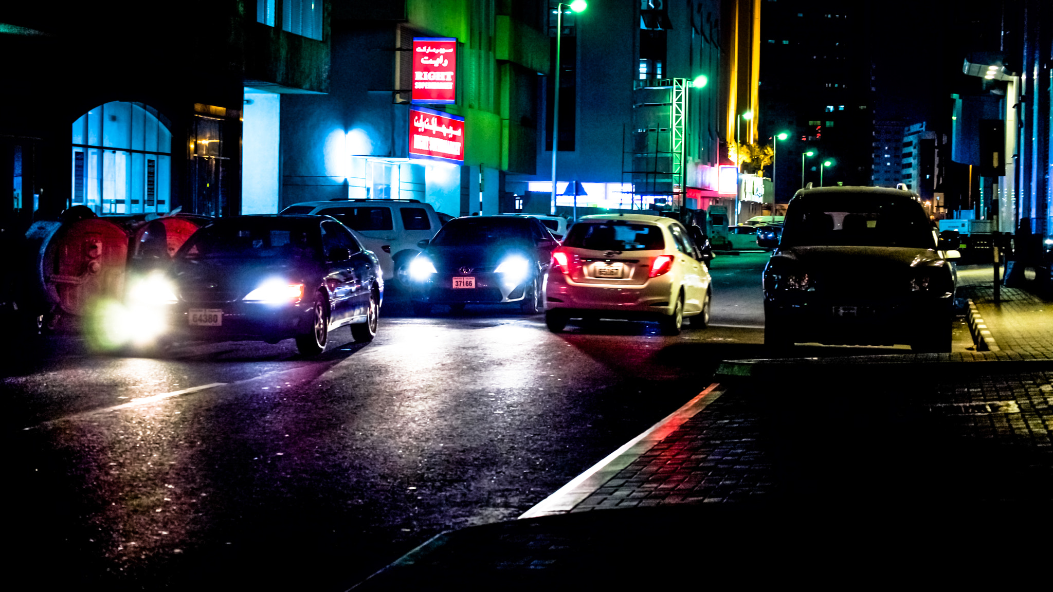 Fujifilm X-A2 + Fujifilm XC 50-230mm F4.5-6.7 OIS II sample photo. Night in sharjah photography