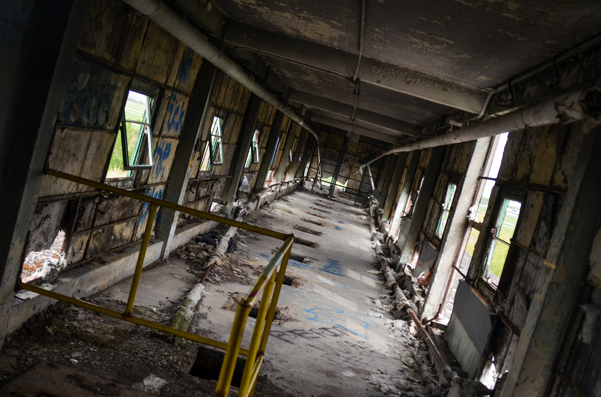 Nikon D5100 + Sigma 28-70mm F3.5-4.5 UC sample photo. Dead hospital photography