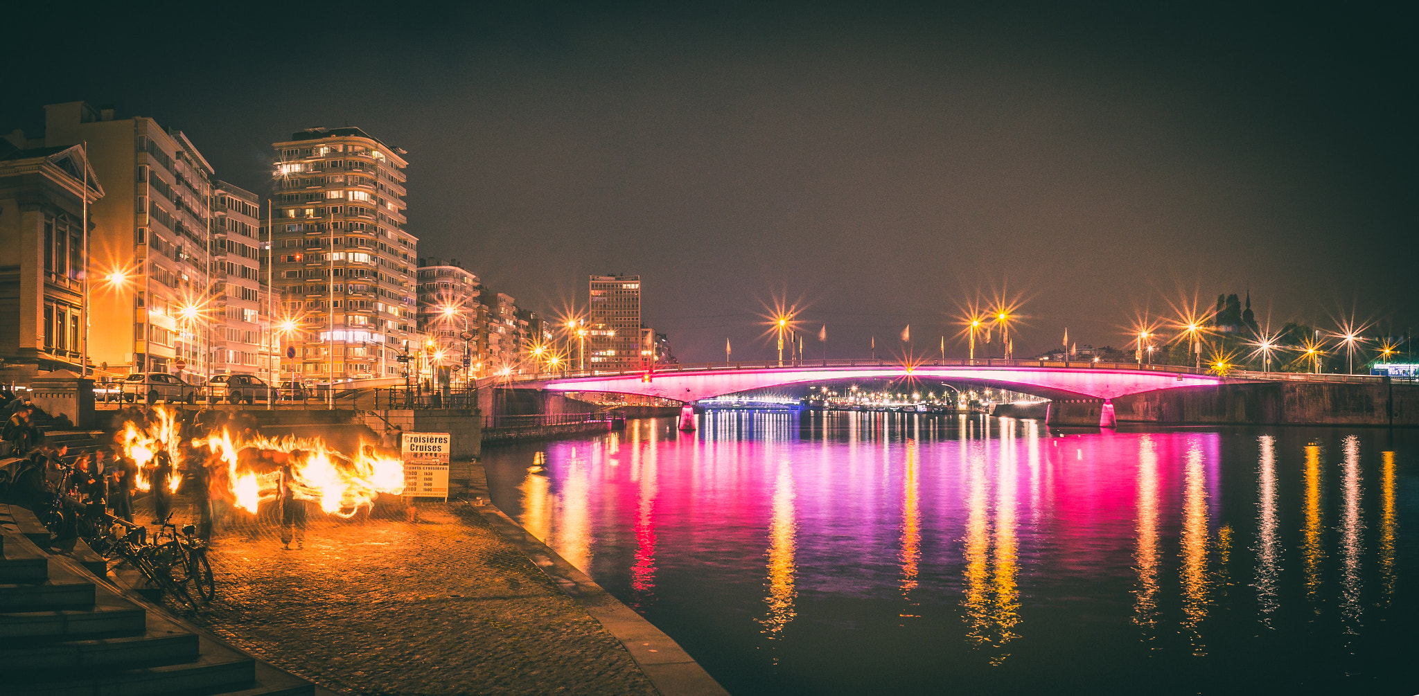 Sony Alpha NEX-5 + Sony E 16mm F2.8 sample photo. Fireplay along the meuse photography