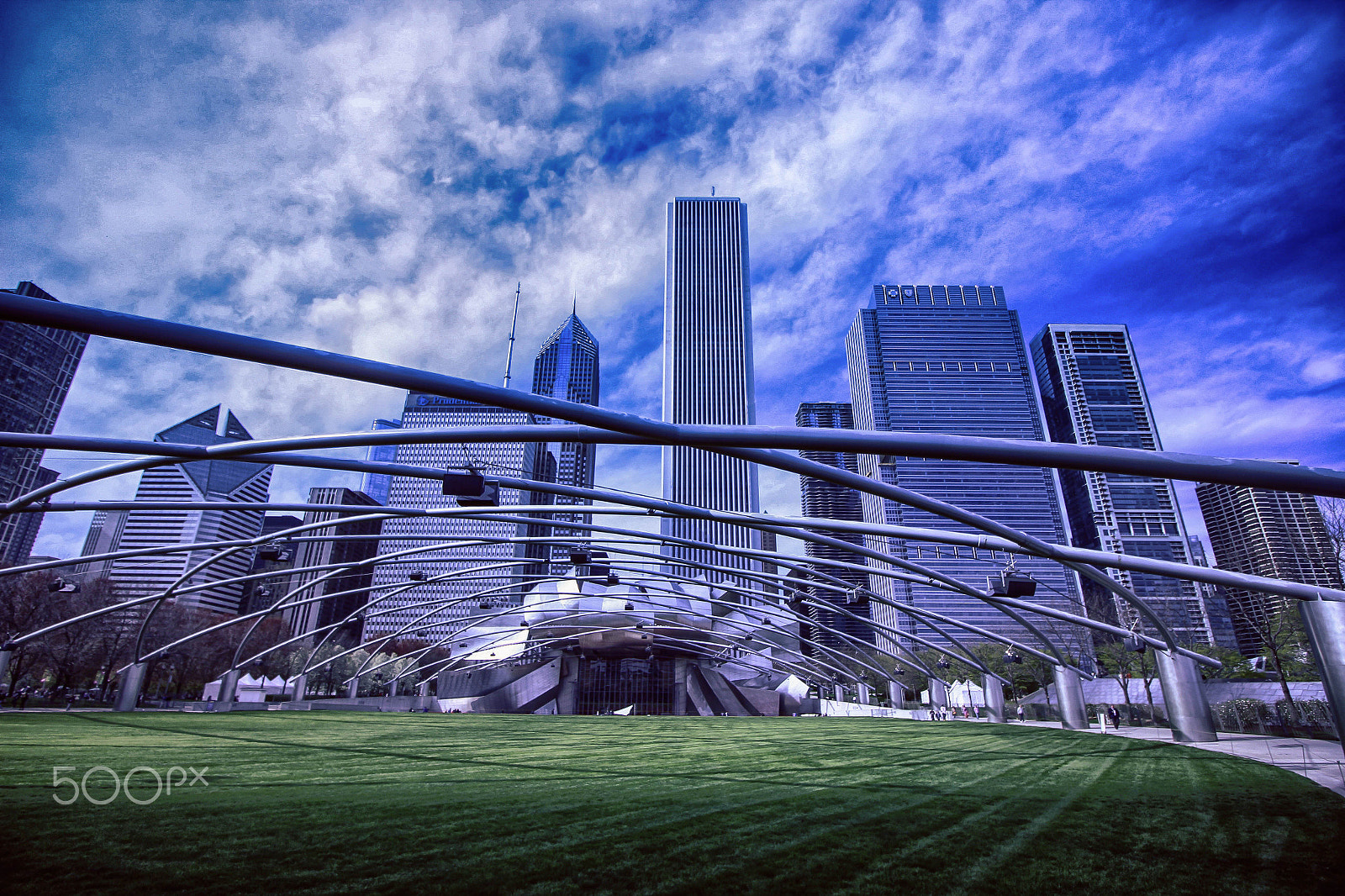 Canon EF-S 10-18mm F4.5–5.6 IS STM sample photo. Millenium park photography