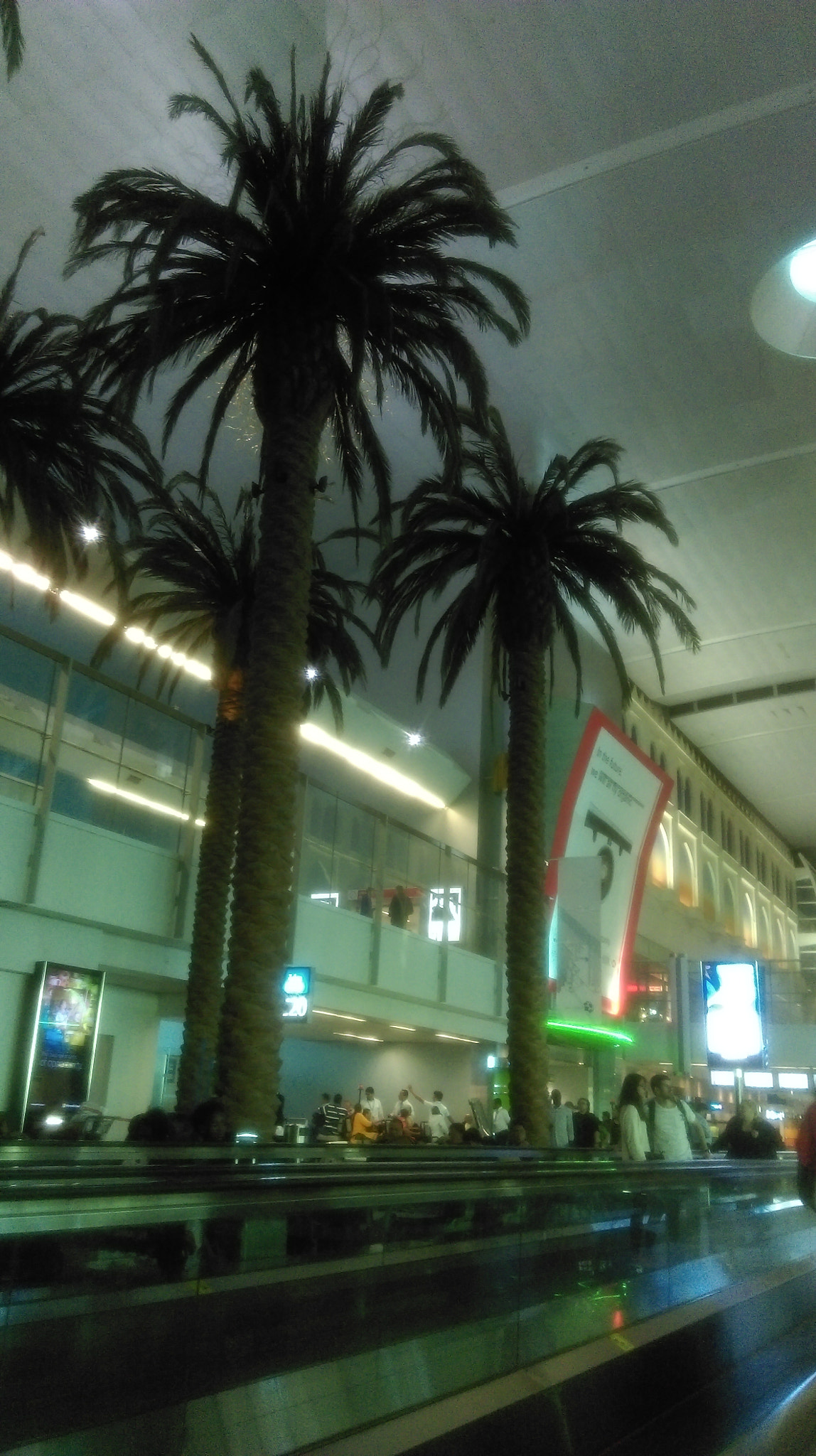 HTC DESIRE 826 DUAL SIM sample photo. Dubai airport photography