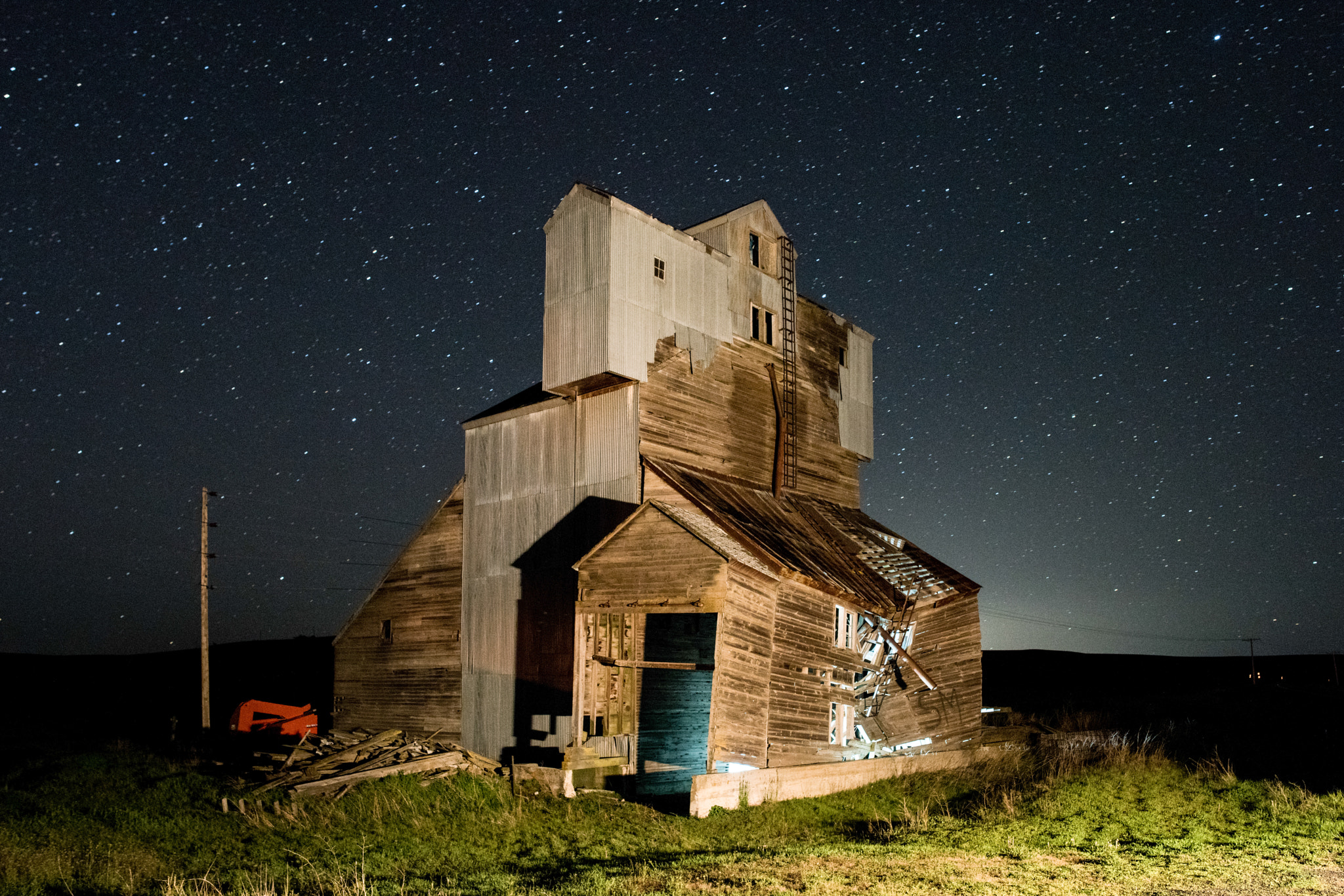 Samyang 12mm F2.8 ED AS NCS Fisheye sample photo. Haunted grain elevator photography
