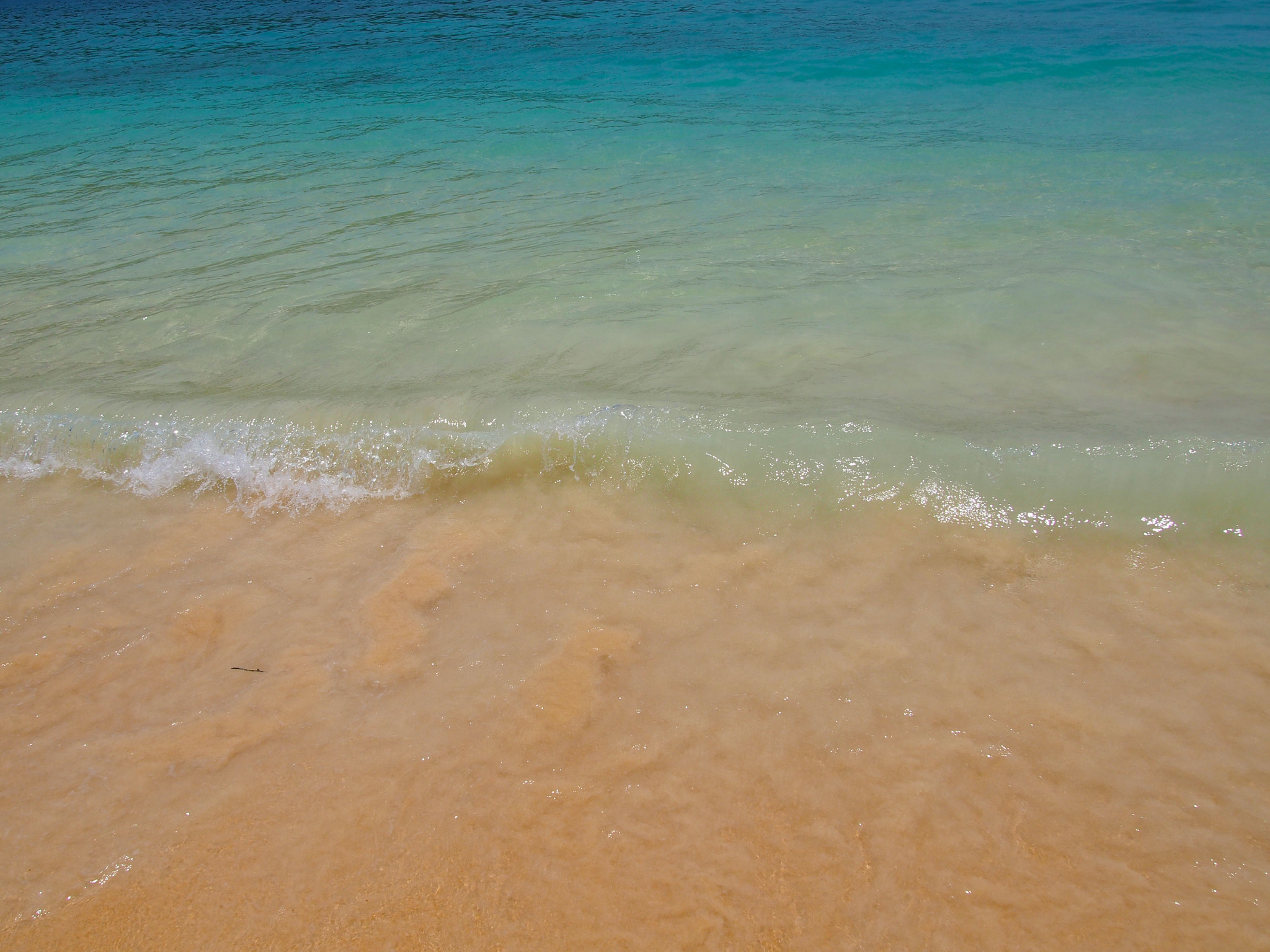 Olympus PEN E-P5 sample photo. Soft waves photography