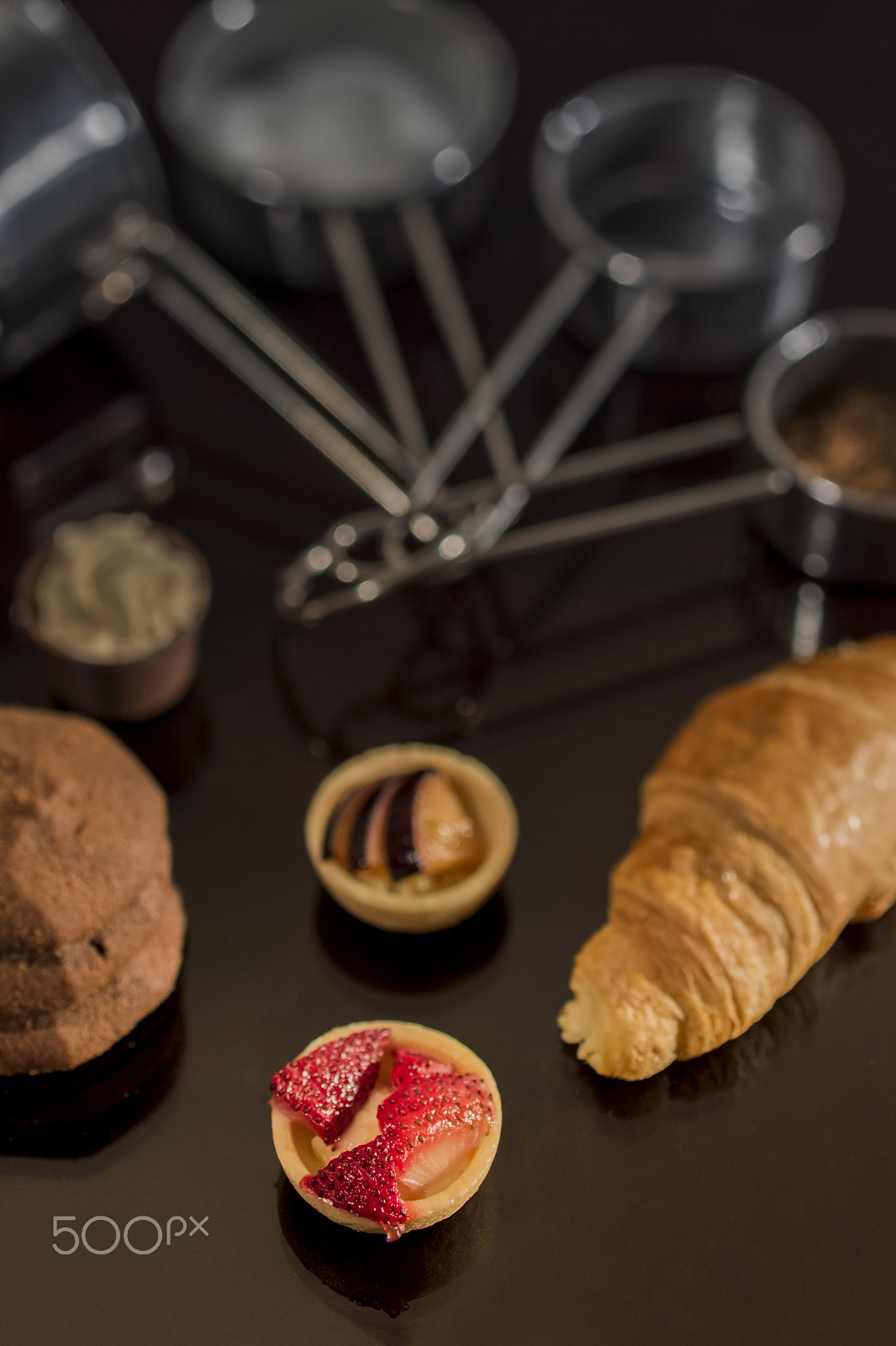 Nikon D5500 + Nikon PC-E Nikkor 45mm F2.8D ED Tilt-Shift sample photo. Pastries photography