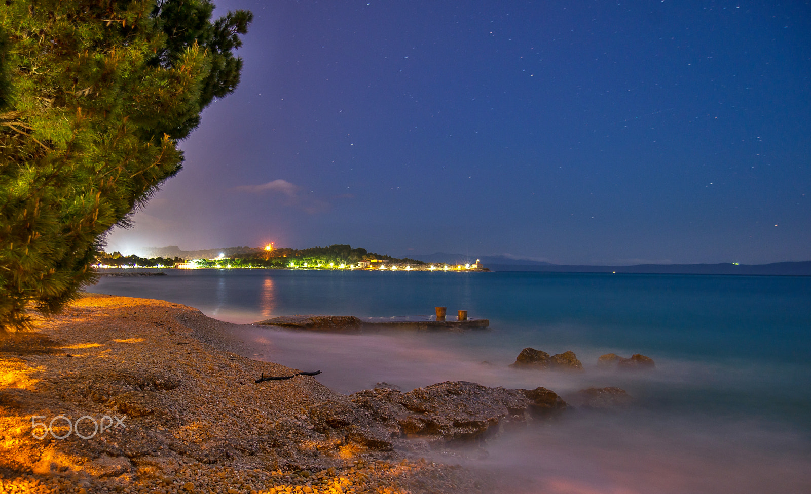 Nikon D610 + AF Zoom-Nikkor 28-70mm f/3.5-4.5D sample photo. Makarska beach night photography