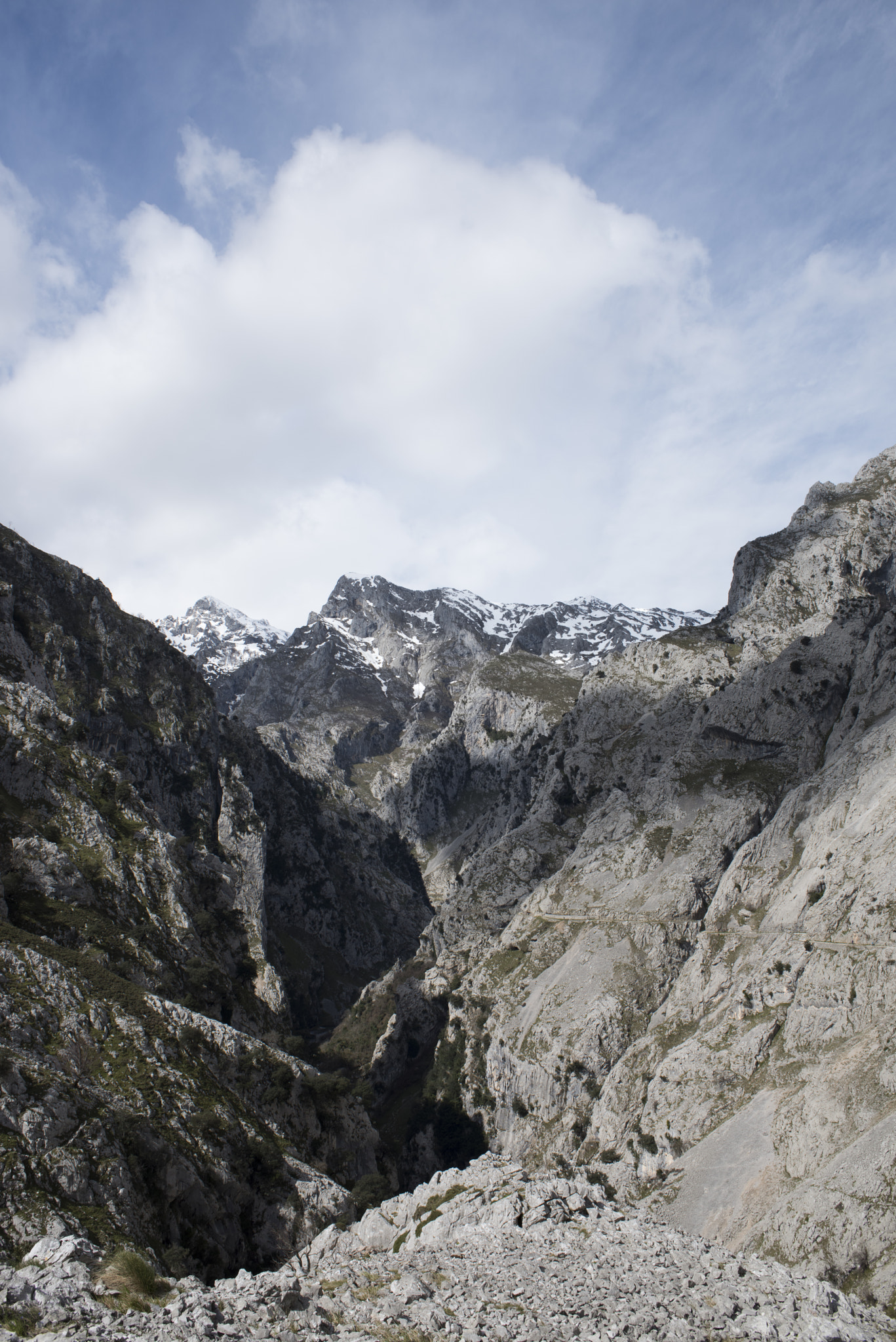 Nikon D810 + Nikon AF Nikkor 28mm F2.8D sample photo. Cares gorge, picos de europa, asturias, spain. photography