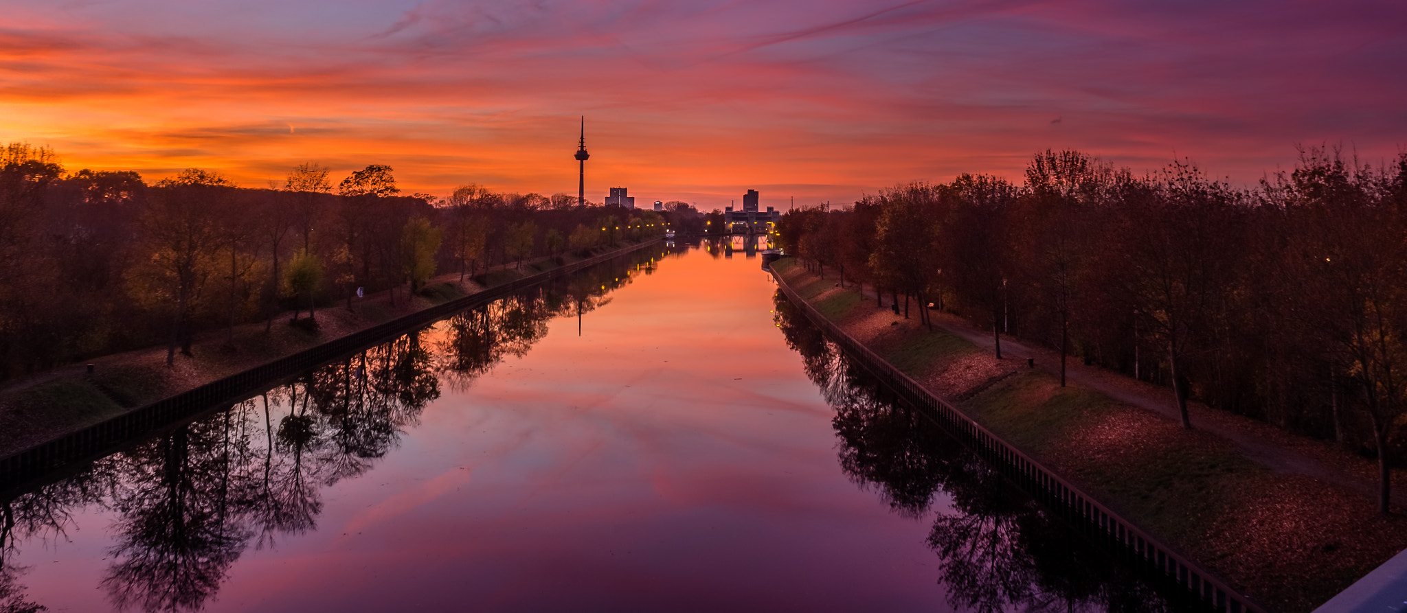 OLYMPUS M.14-150mm F4.0-5.6 II sample photo. Mannheim sunset photography