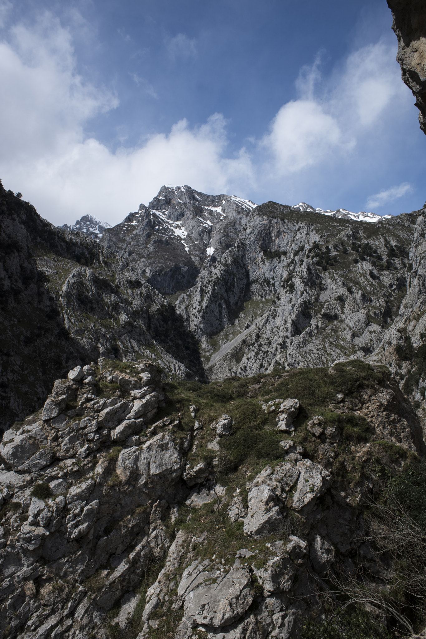 Nikon D810 + Nikon AF Nikkor 28mm F2.8D sample photo. Cares gorge, picos de europa, asturias, spain. photography