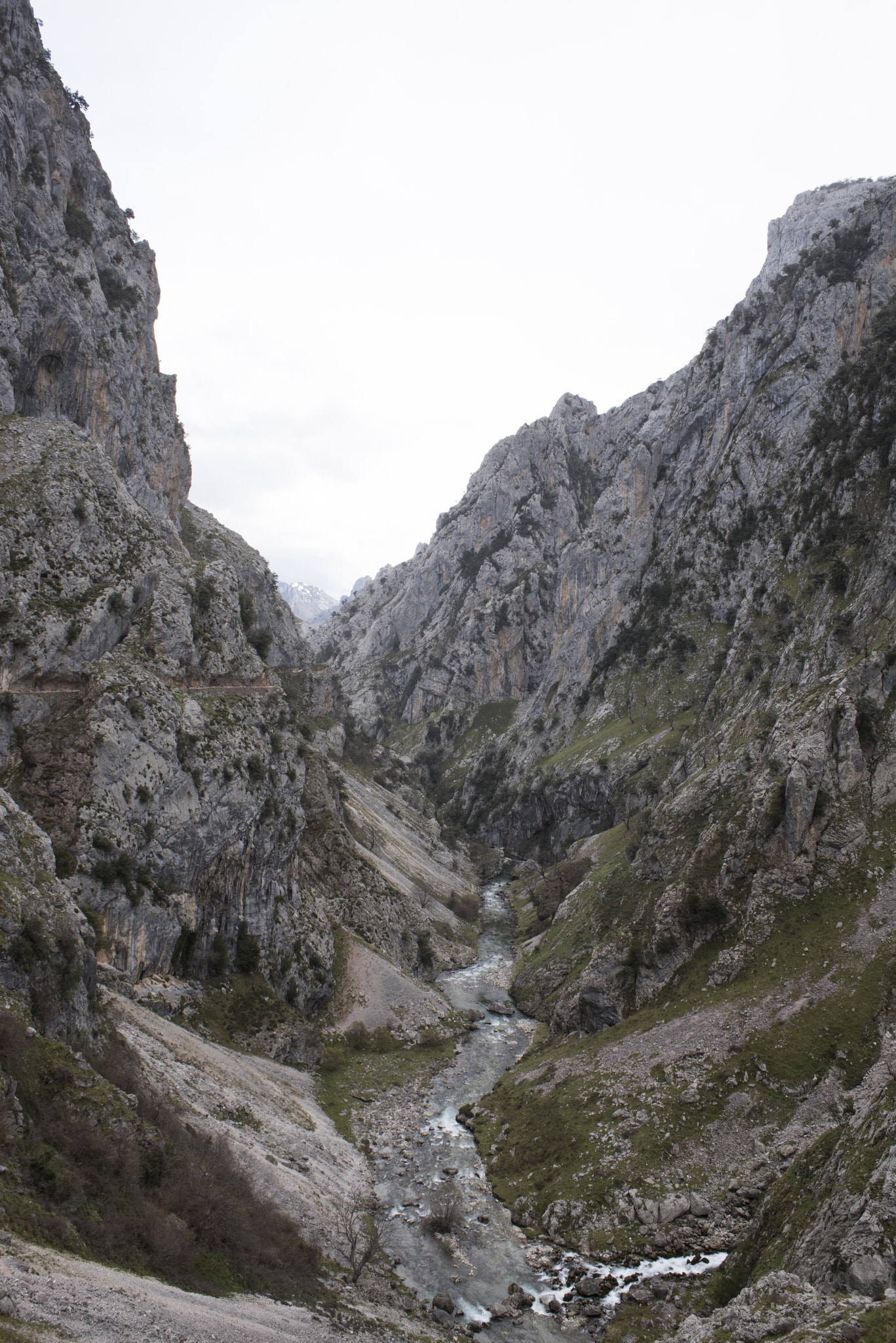 Nikon D810 + Nikon AF Nikkor 28mm F2.8D sample photo. Cares gorge, picos de europa, asturias, spain. photography