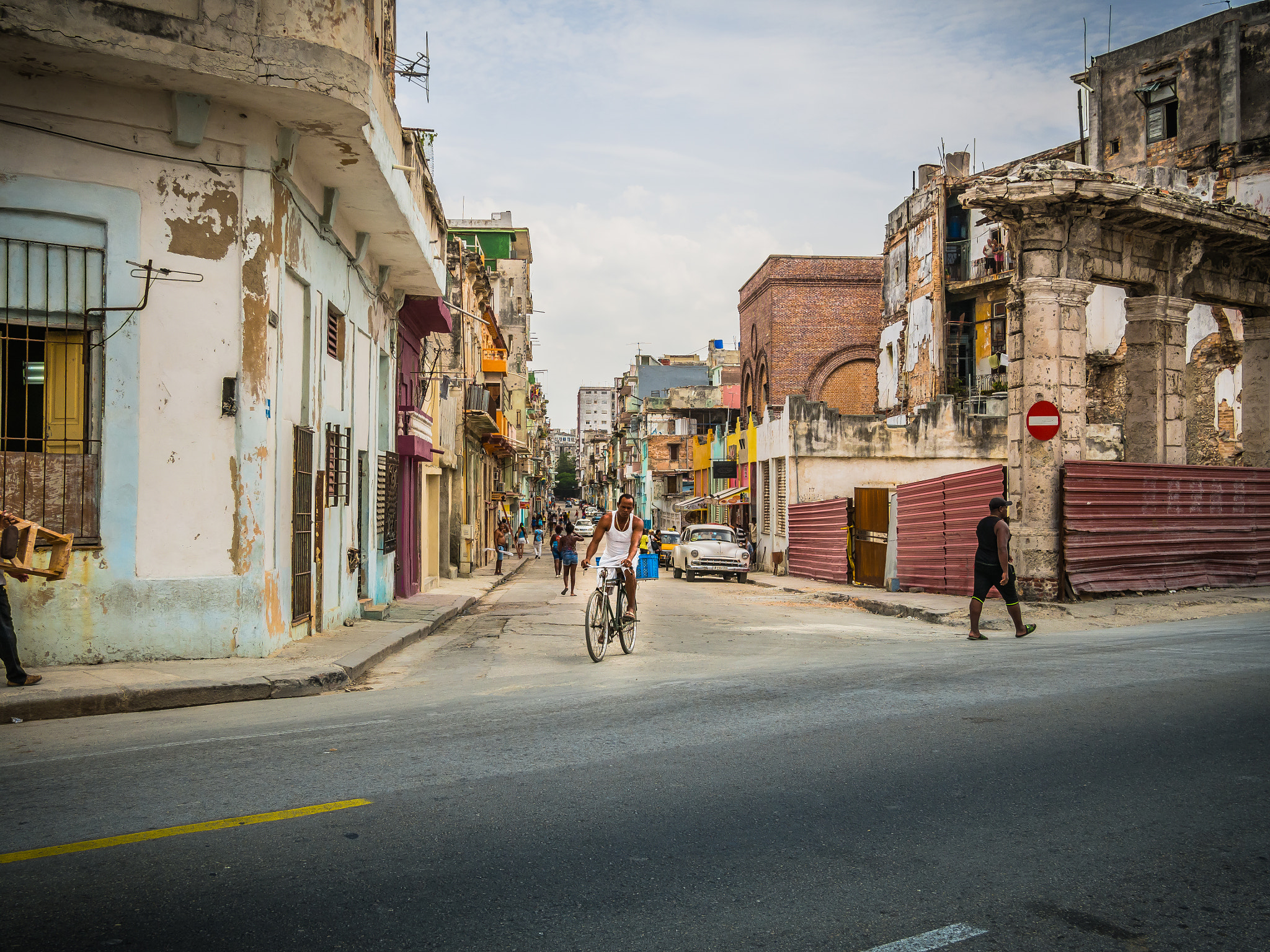LUMIX G 20/F1.7 II sample photo. Life in havana photography