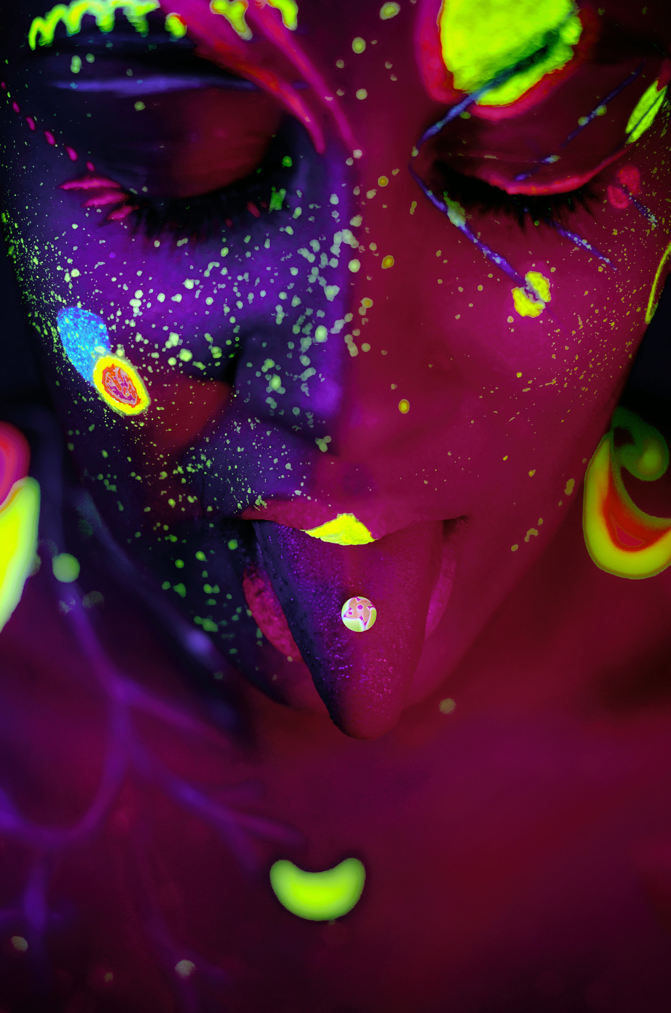 Pentax K-5 + Pentax smc FA 50mm F1.4 sample photo. Piercing glow photography