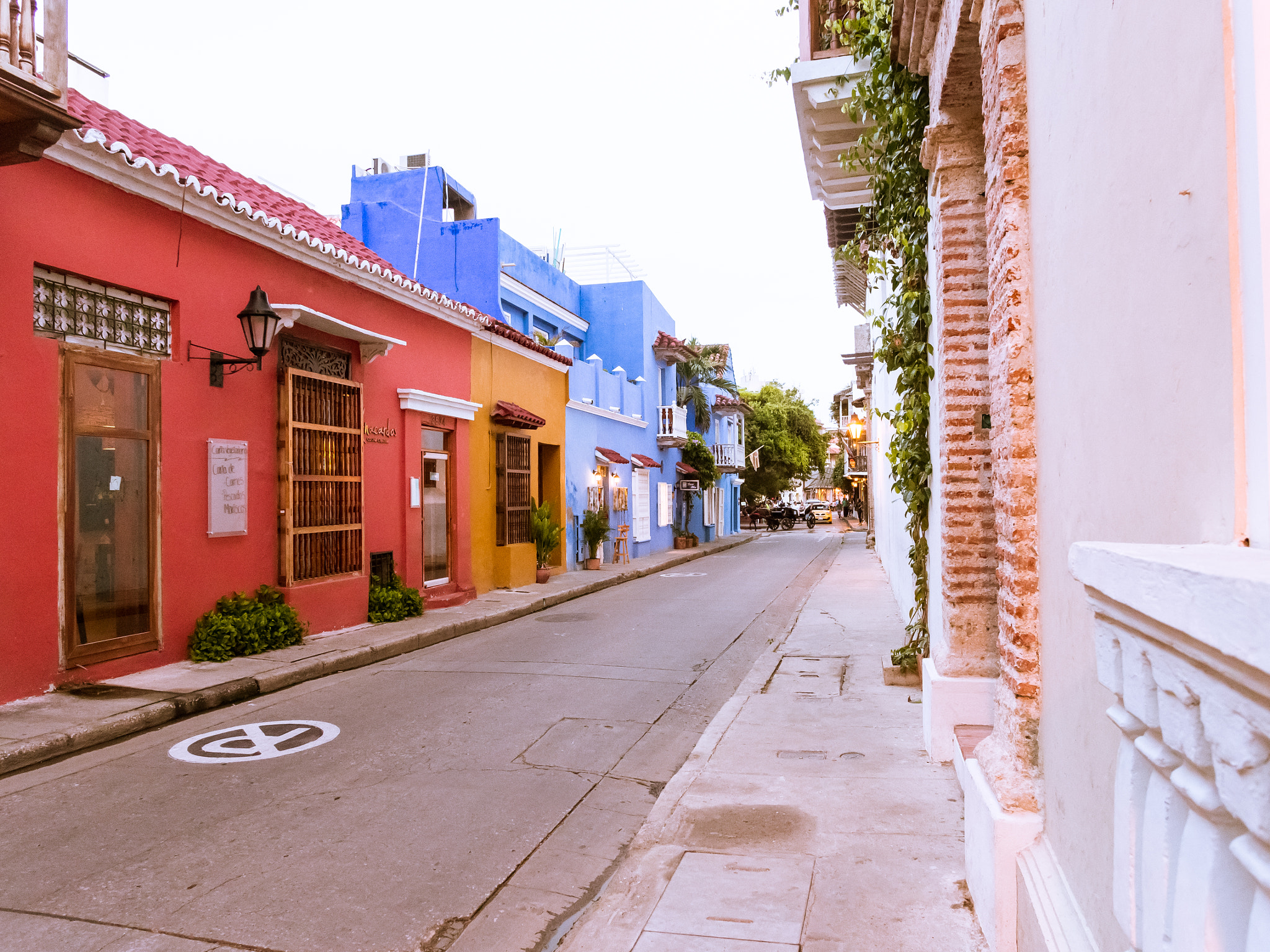 Olympus OM-D E-M5 + OLYMPUS M.12mm F2.0 sample photo. Colombia vibes photography