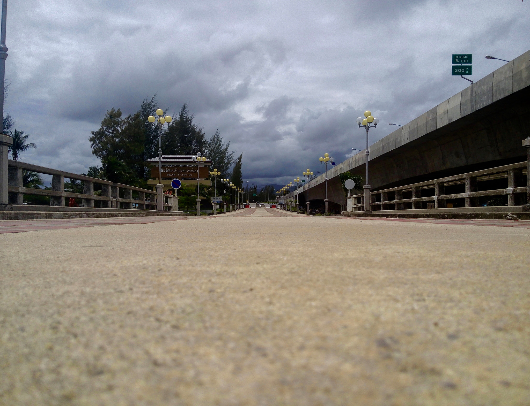 LG G Vista sample photo. A path to a stormy day photography